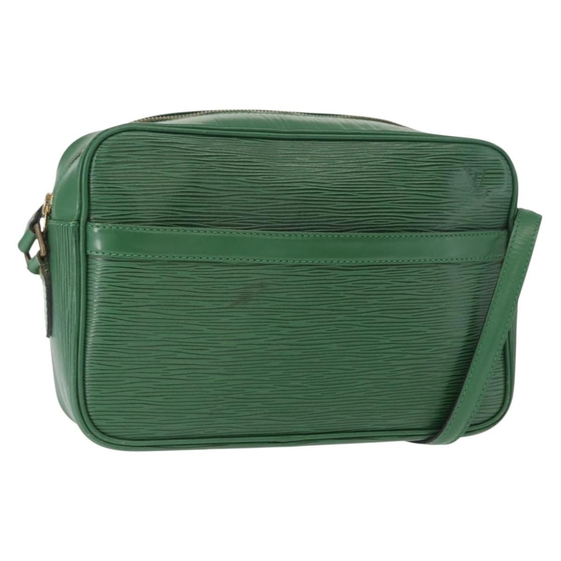 Louis Vuitton M52314 Trocadero 27 Epi Leather Shoulder Bag Green: Louis Vuitton M52314 Trocadero 27 Epi Leather Shoulder Bag Green Louis Vuitton Epi Trocadero 27 shoulder bag in green Epi leather. Made in France, product no. M52314. The bag is offered as the item sh