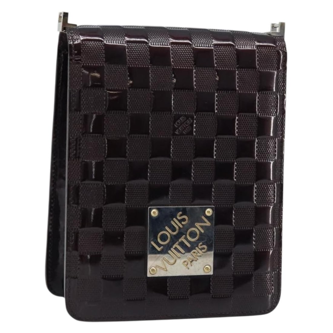 Louis Vuitton Damier Vernis Black Patent Leather Club Shoulder Bag M92129: Louis Vuitton Damier Vernis Black Patent Leather Club Shoulder Bag M92129 This is a Louis Vuitton Damier Vernis Club shoulder bag in black patent leather, designed for women. The bag features a compac