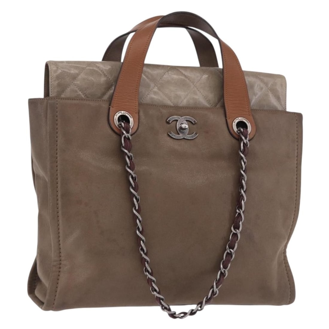 Chanel Matelasse Leather 2way Handbag Brown Silver CC: Chanel Matelasse Leather 2way Handbag Brown Silver CC This CHANEL Matelasse chain handbag is crafted in brown leather with silver-tone accents and a 2-way design. It was made in Italy and measures app