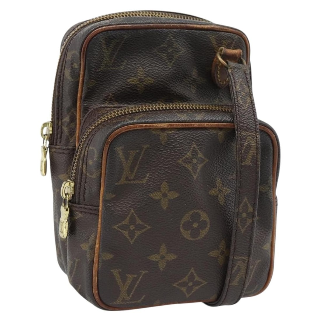Louis Vuitton M45238 Mini Amazon Monogram Canvas Shoulder Bag: Louis Vuitton M45238 Mini Amazon Monogram Canvas Shoulder Bag Louis Vuitton Monogram Mini Amazon Shoulder Bag, style M45238, made in France. It is crafted from Monogram Canvas and presented in the Mon