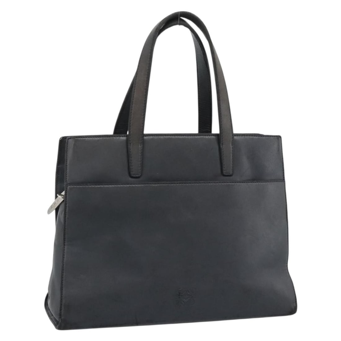 Gray Silver Leather Hand Bag LOEWE Made in Spain: Gray Silver Leather Hand Bag LOEWE Made in Spain LOEWE leather hand bag in gray/silver, made in Spain. The bag measures approximately W30 x H23 x D11 cm with a handle drop of approximately 13 cm. It i