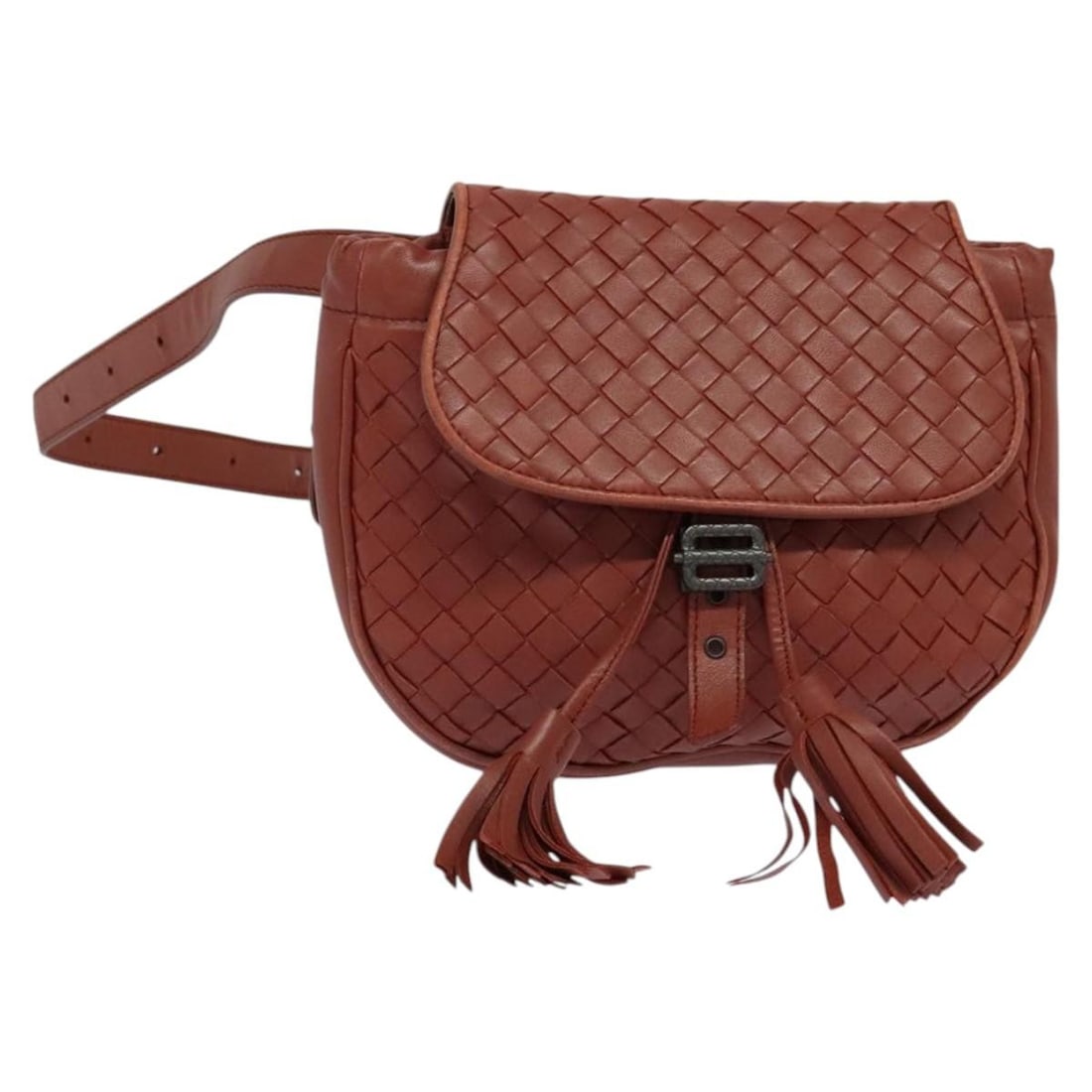 Bottega Veneta Intrecciato Leather Waist Bag Brown Italy: Bottega Veneta Intrecciato Leather Waist Bag Brown Italy Bottega Veneta Intrecciato waist bag in brown leather, made in Italy. This women's bag includes a dust bag and shows heavy signs of use, includ