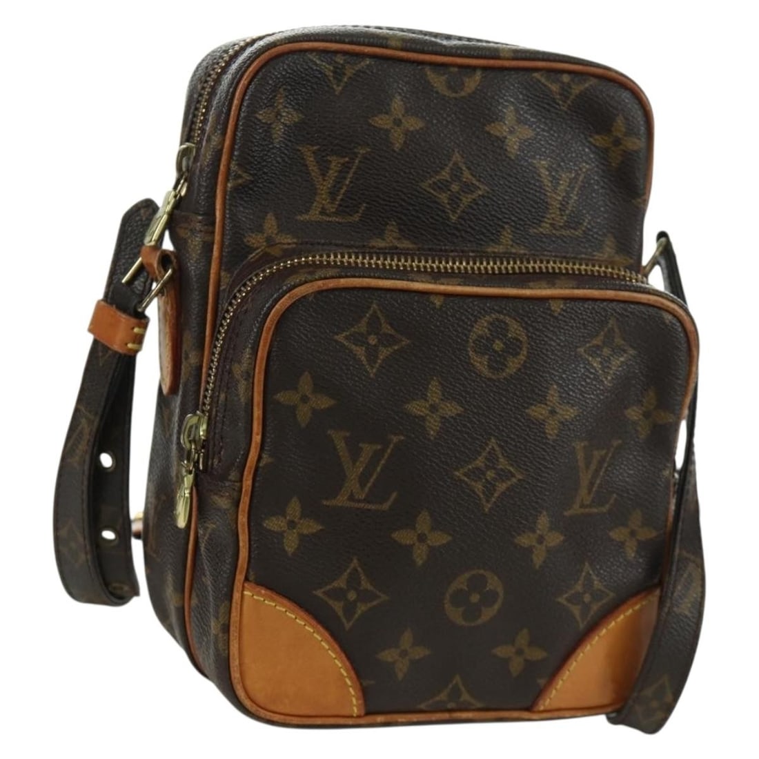 Louis Vuitton Amazon M45236 Monogram Canvas Shoulder Bag with Dust Bag: Louis Vuitton Amazon M45236 Monogram Canvas Shoulder Bag with Dust Bag Louis Vuitton Monogram Amazon Shoulder Bag in Monogram Canvas, made in France. It features a shoulder bag style and comes with a 
