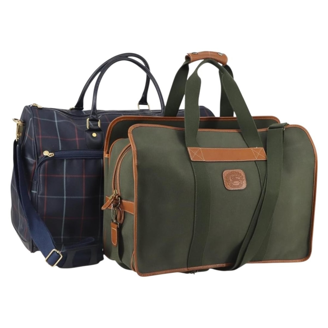 Burberrys Navy Green Boston Bag PVC Leather Set of 2 Authentic: Burberrys Navy Green Boston Bag PVC Leather Set of 2 Authentic This Burberrys Boston Bag set showcases a stylish combination of navy and green PVC leather, making it both functional and fashionable. T