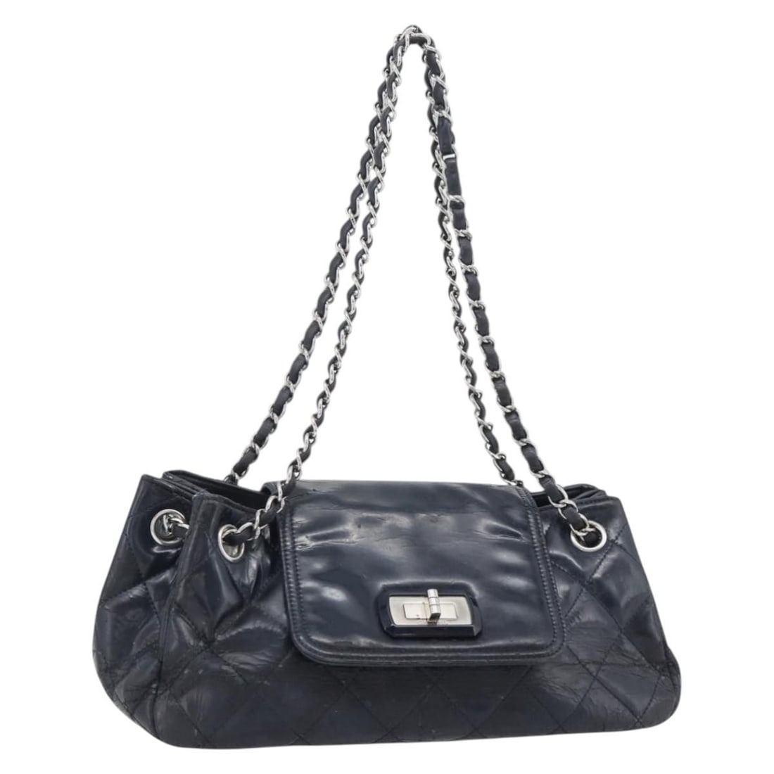 CHANEL patent leather shoulder bag navy silver chain strap: CHANEL patent leather shoulder bag navy silver chain strap CHANEL Matelasse Chain Purse Bag in patent leather with a navy and silver color scheme. This shoulder bag is made in Italy and measures appro
