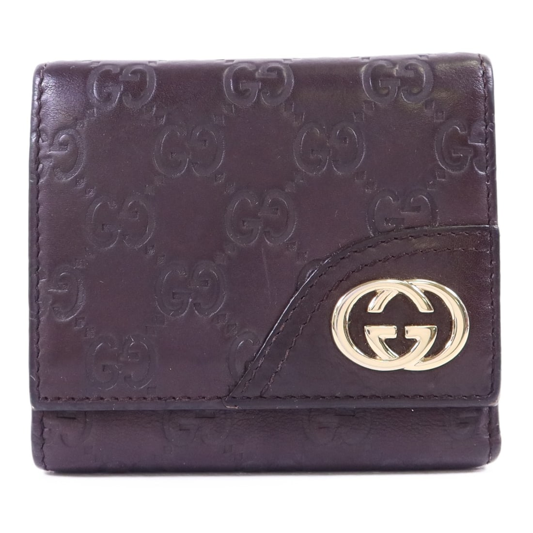 Gucci 181597 tri-fold wallet brown calfskin leather GG: Gucci 181597 tri-fold wallet brown calfskin leather GG Brown GUCCI tri-fold wallet made from calfskin (cowhide) leather. It features a hook button closure and multiple compartments, including one wall
