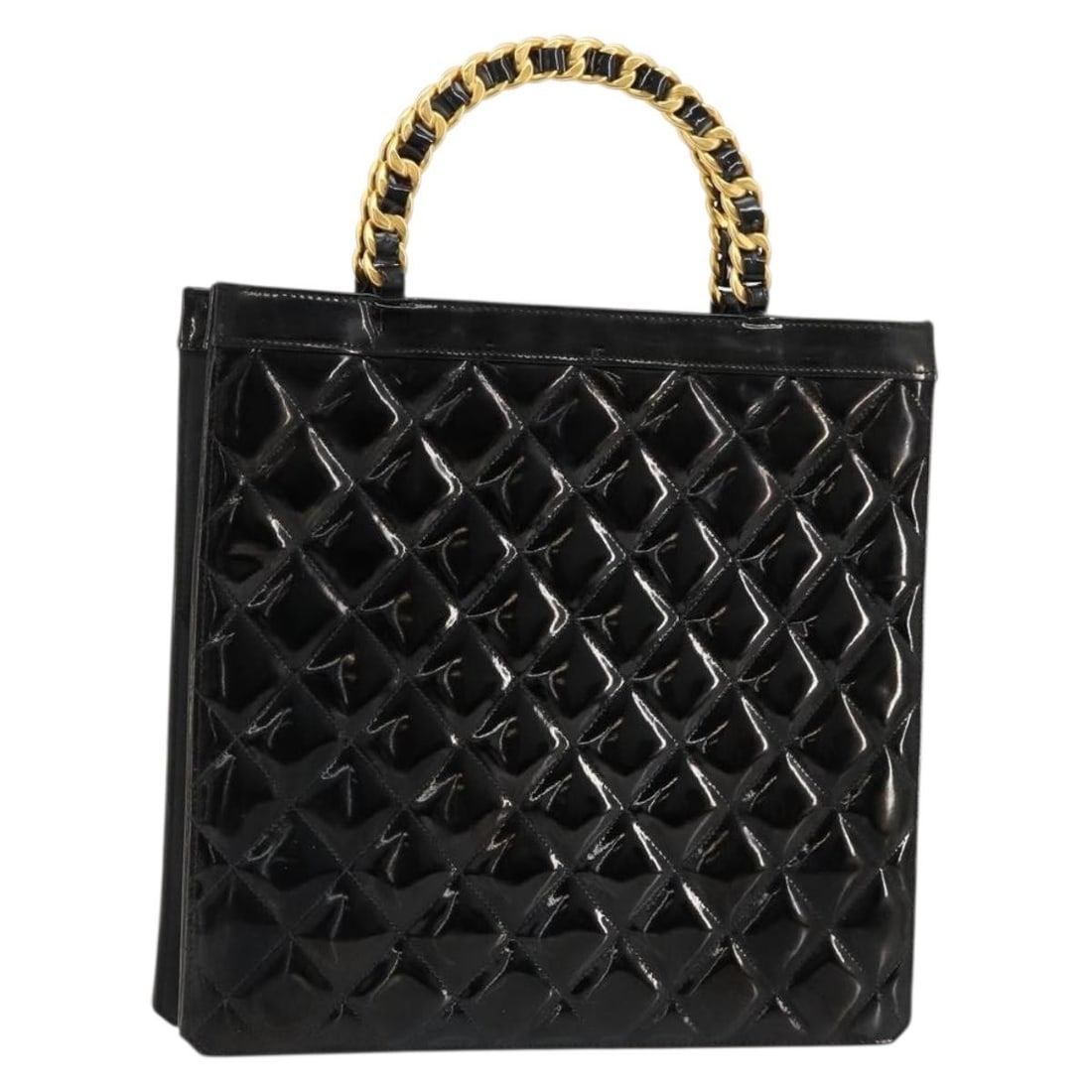 CHANEL CC Matelasse Patent Leather Tote in Black with Gold Chain: CHANEL CC Matelasse Patent Leather Tote in Black with Gold Chain CHANEL Matelasse Chain Tote Bag in black patent leather with gold-tone hardware. This tote bag was made in France and features a chain-