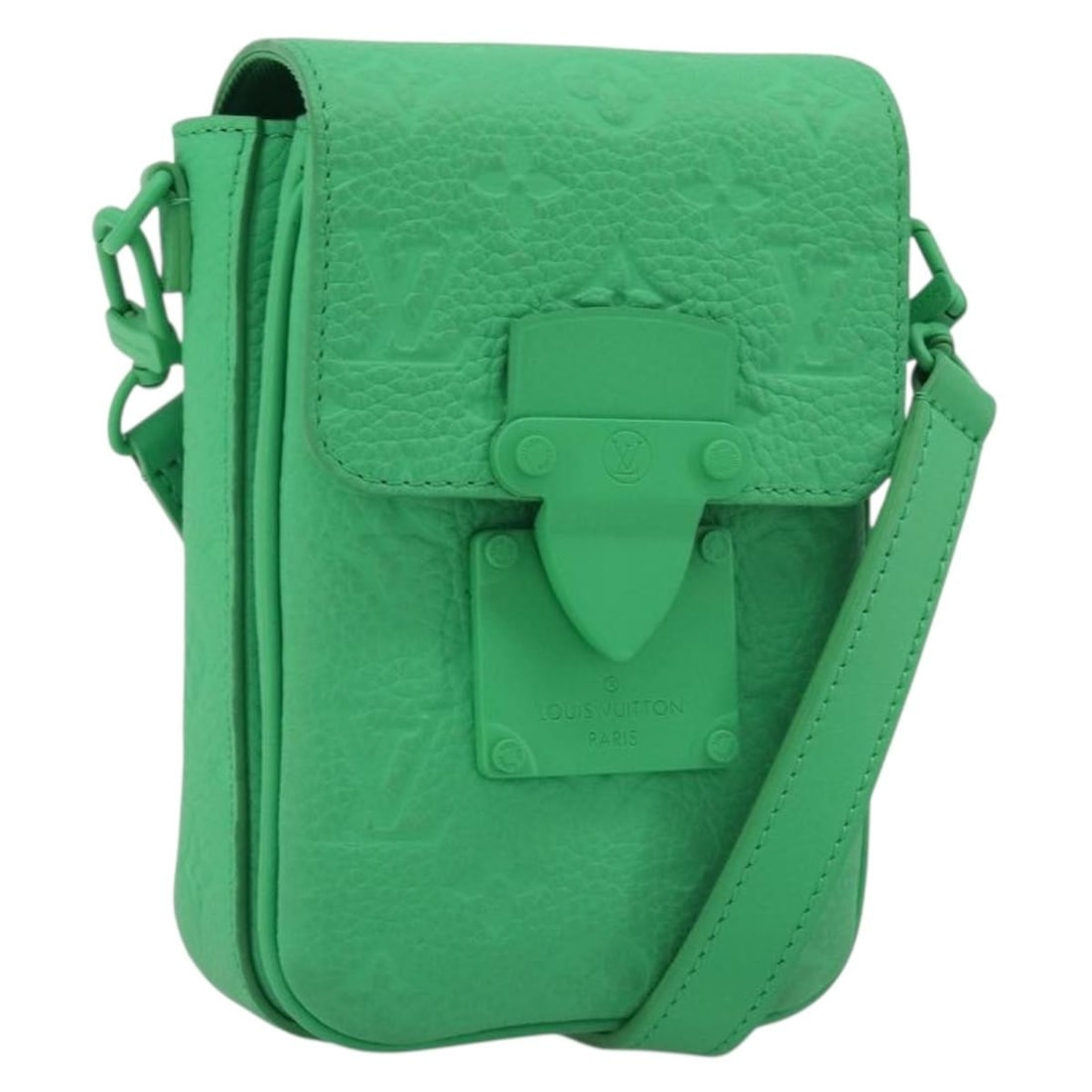 Louis Vuitton M81525 Monogram Canvas Green Shoulder Bag: Louis Vuitton M81525 Monogram Canvas Green Shoulder Bag A Louis Vuitton Vertical Wearable Wallet / shoulder bag in Green Monogram Canvas, made in France. This M81525 piece is a women's style with a sh