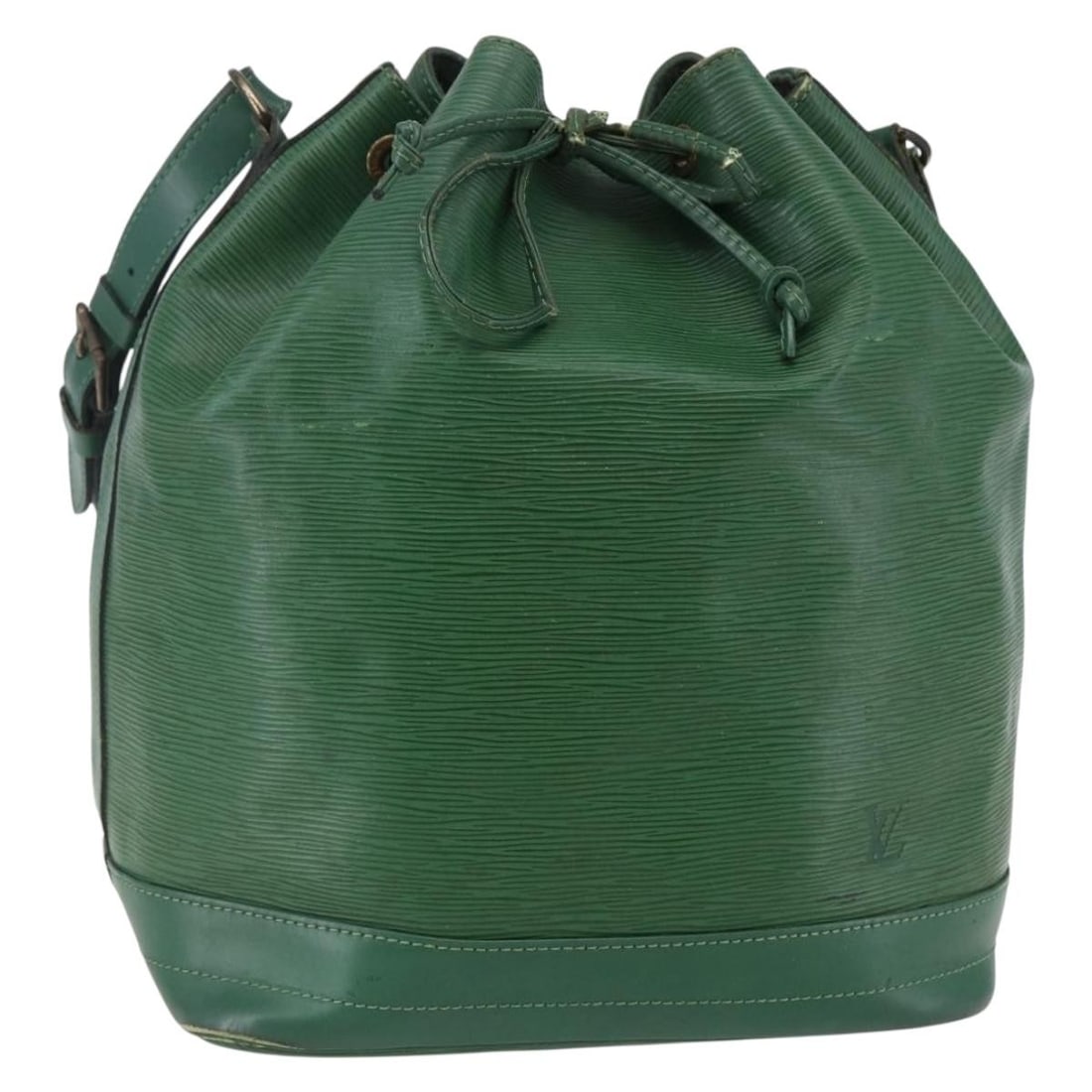 Louis Vuitton Epi Noe Green Shoulder Bag M44004 Authentic: Louis Vuitton Epi Noe Green Shoulder Bag M44004 Authentic This LOUIS VUITTON Epi Noe Shoulder Bag in vibrant green is a timeless addition to your accessory collection. Crafted from durable Epi leather