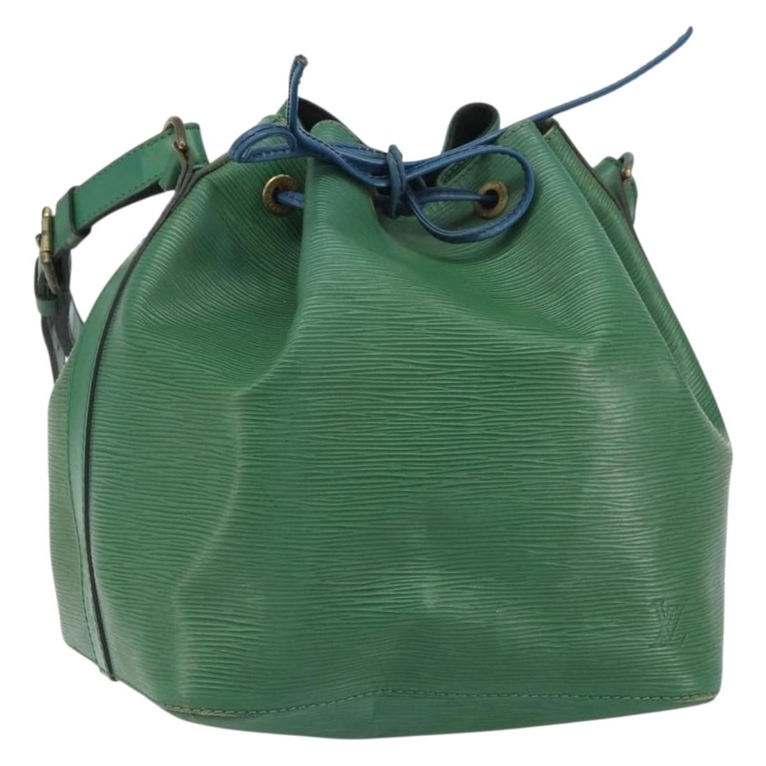 Green Epi Leather Petit Noe Shoulder Bag by Louis Vuitton M44104: Green Epi Leather Petit Noe Shoulder Bag by Louis Vuitton M44104 This is a Louis Vuitton Petit Noe shoulder bag in green Epi leather. The bag features a structured silhouette, adjustable shoulder stra