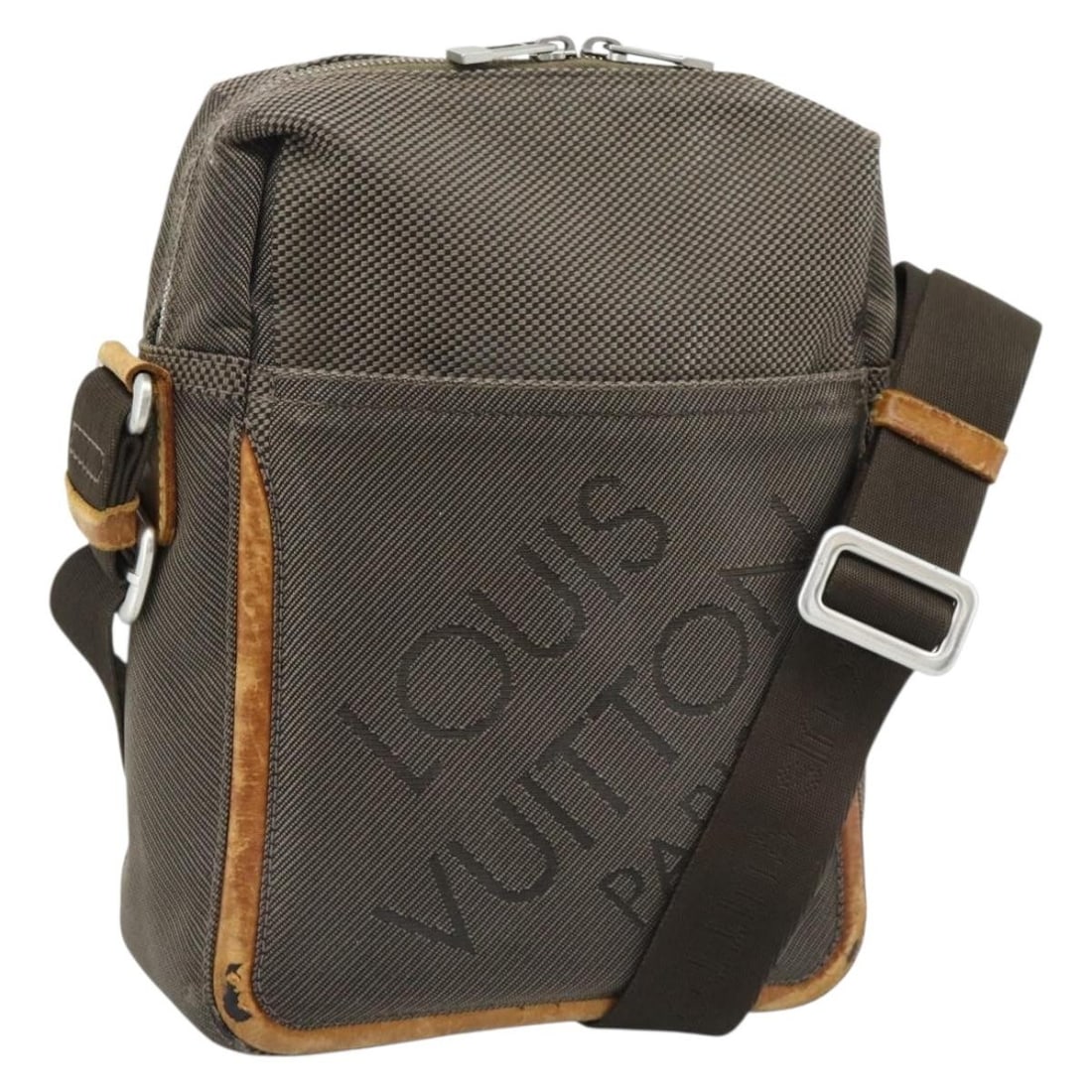 Louis Vuitton Sitadan NM M93224 Damier Geant Tail Shoulder Bag: Louis Vuitton Sitadan NM M93224 Damier Geant Tail Shoulder Bag Louis Vuitton Damier Geant Sitadan NM shoulder bag in Brown/Tail, made in France from Damier Geant Canvas. This women's shoulder bag meas