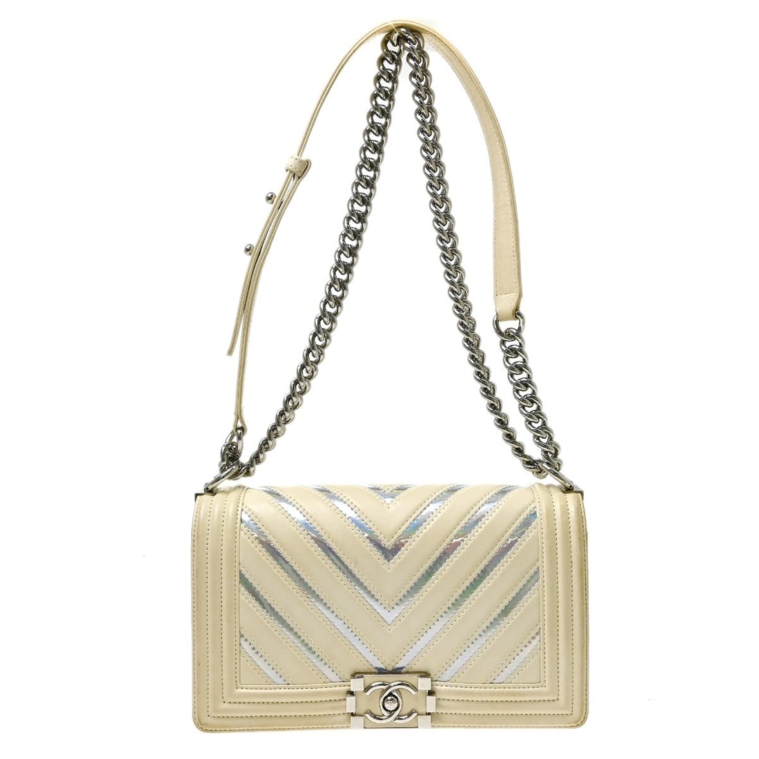 CHANEL Boy Medium Shoulder Bag White Lambskin Chain Strap: CHANEL Boy Medium Shoulder Bag White Lambskin Chain Strap This Chanel Boy medium shoulder bag is crafted from white lambskin with a chevron quilted exterior and silver-tone hardware. It features a pus