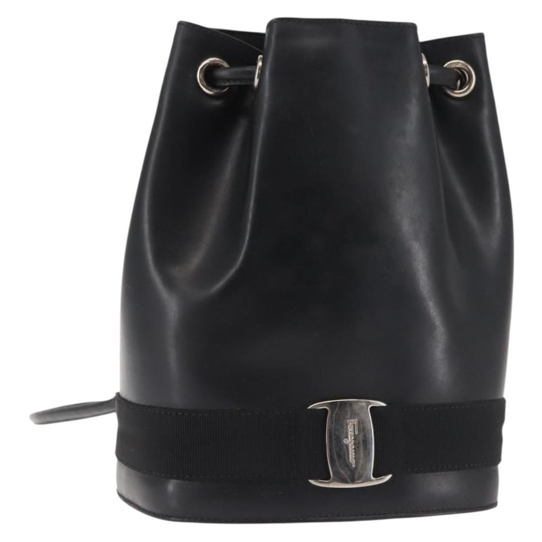 Salvatore Ferragamo Vala Backpack Leather Black Silver Made in Italy: Salvatore Ferragamo Vala Backpack Leather Black Silver Made in Italy Introducing the Salvatore Ferragamo Vala Backpack, a stylish and functional accessory crafted from high-quality leather. This elega