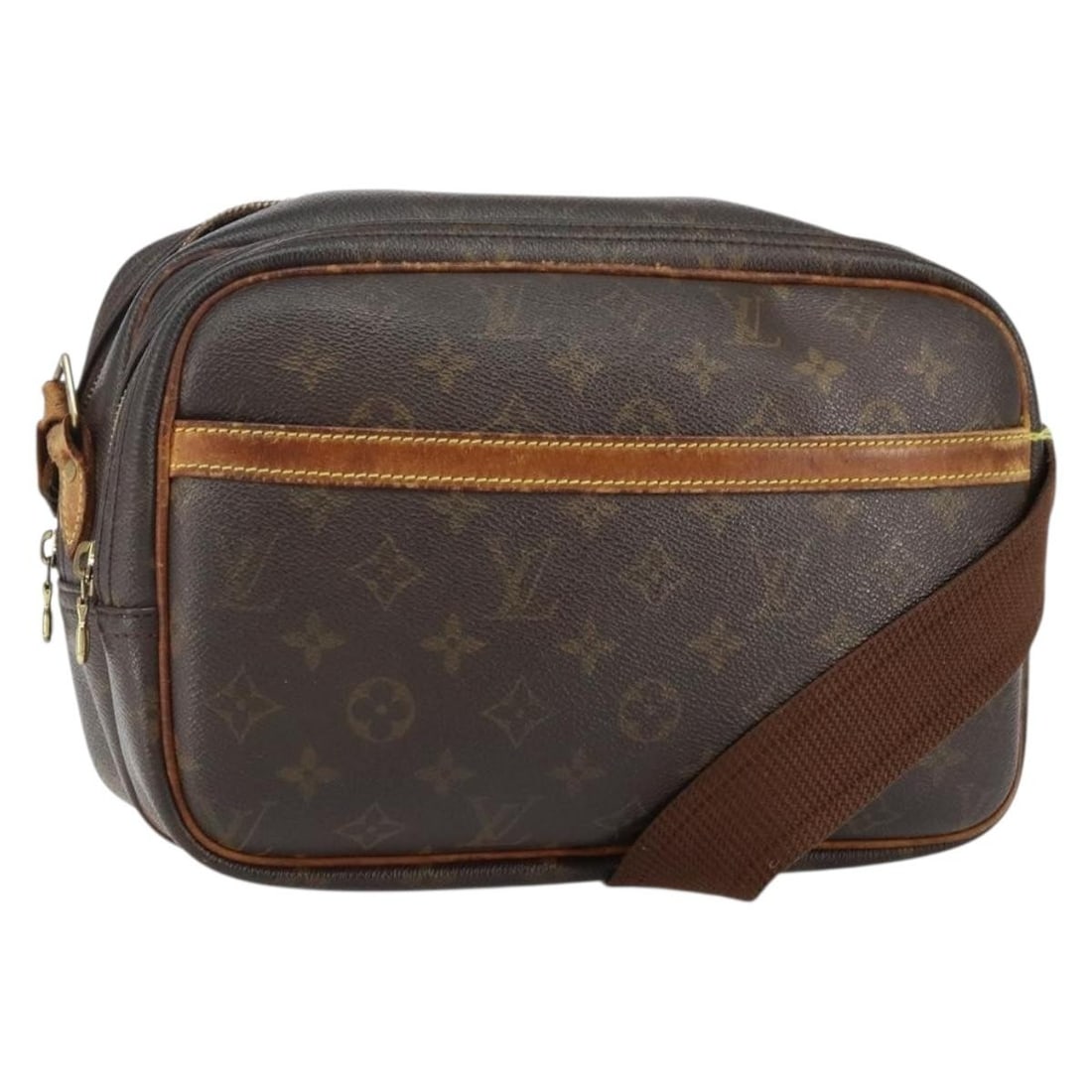 Louis Vuitton Reporter PM Monogram Canvas Shoulder Bag M45254 France: Louis Vuitton Reporter PM Monogram Canvas Shoulder Bag M45254 France This Louis Vuitton Monogram Reporter PM Shoulder Bag is crafted from signature Monogram Canvas and features a classic monogram exte