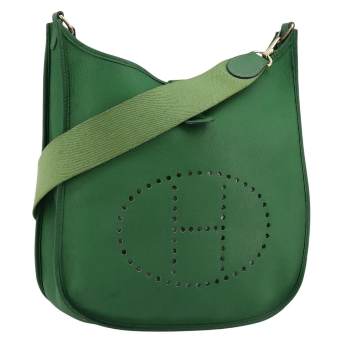 Hermes Evelyne GM Leather Shoulder Bag Green Gold Repainted: Hermes Evelyne GM Leather Shoulder Bag Green Gold Repainted Hermes Evelyn GM shoulder bag in leather, presented in green and gold. Made in France, this women's shoulder bag has been repainted and show