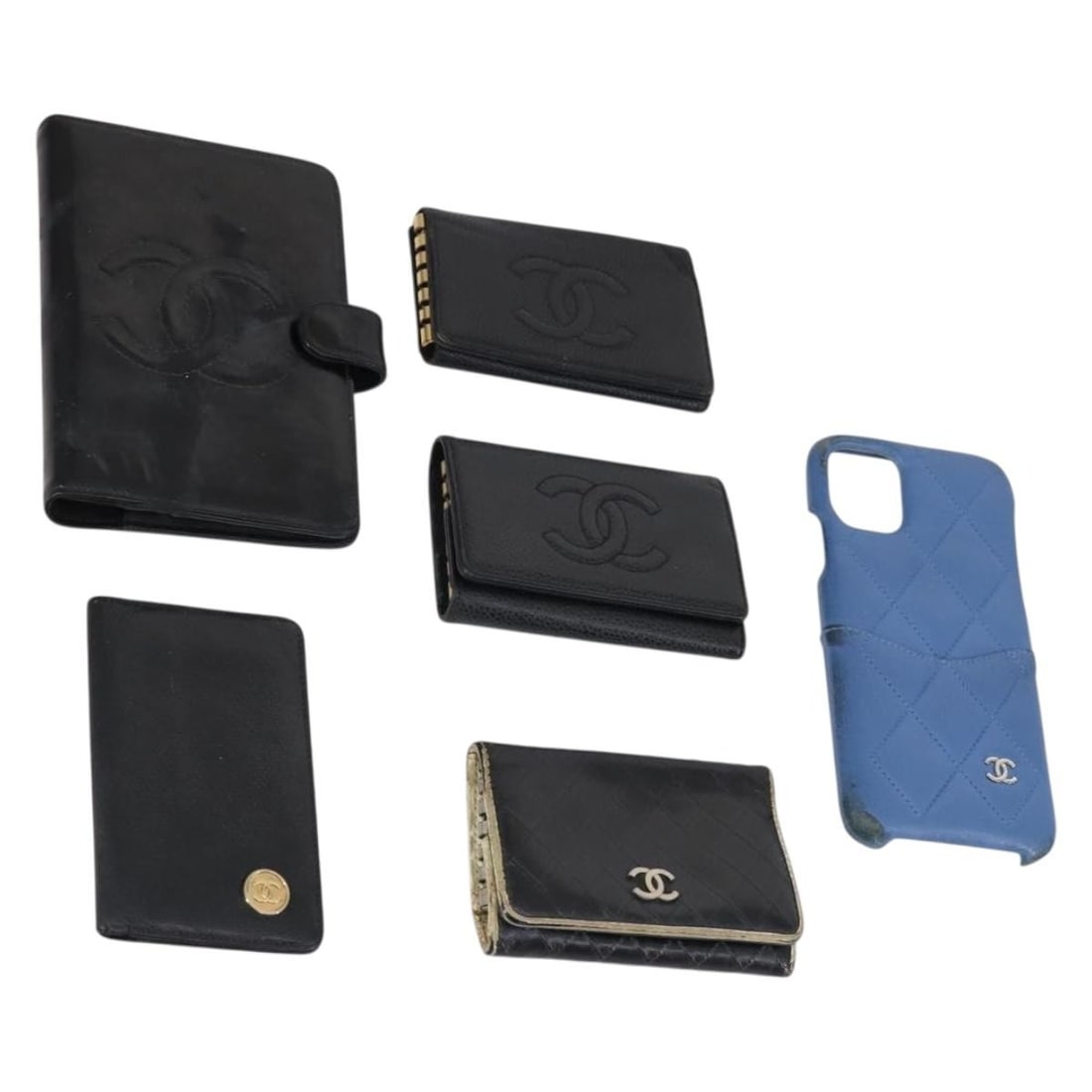 CHANEL Black Blue Leather Wallet Set with Authenticated CC Logo: CHANEL Black Blue Leather Wallet Set with Authenticated CC Logo This CHANEL wallet is a stylish accessory crafted from high-quality leather in a striking black and blue color combination. It features 