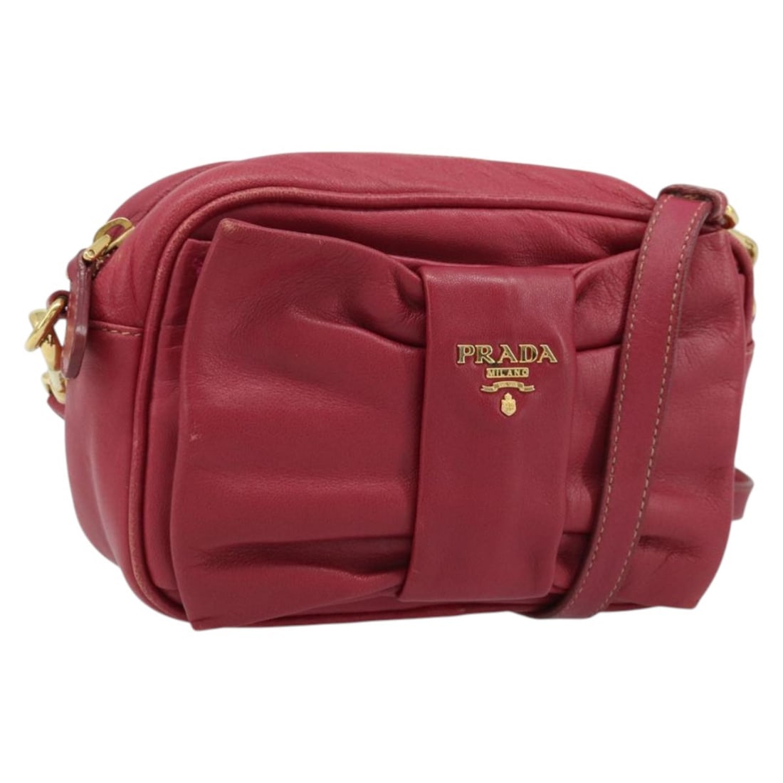 PRADA pink leather shoulder bag for women made in Italy: PRADA pink leather shoulder bag for women made in Italy Prada women's shoulder bag in pink leather, made in Italy. The bag measures approximately 18 cm wide, 12 cm high, and 4 cm deep, with a shoulder