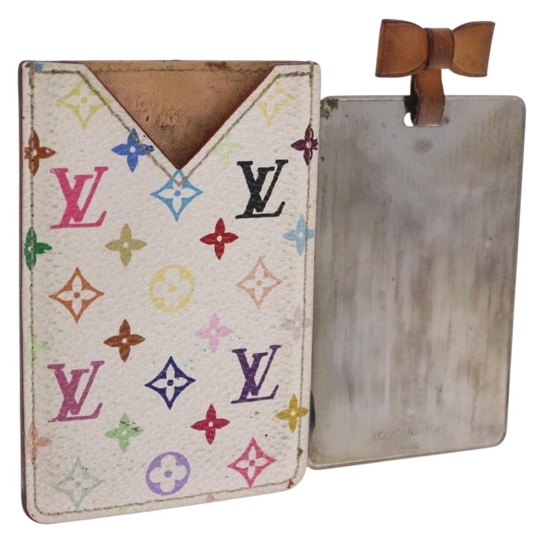 Louis Vuitton M92651 White Monogram Multicolor Canvas Hand Mirror: Louis Vuitton M92651 White Monogram Multicolor Canvas Hand Mirror Louis Vuitton Monogram Multicolor Etui Hand Mirror in white Monogram Multicolor Canvas, made in France. This women's hand mirror is id