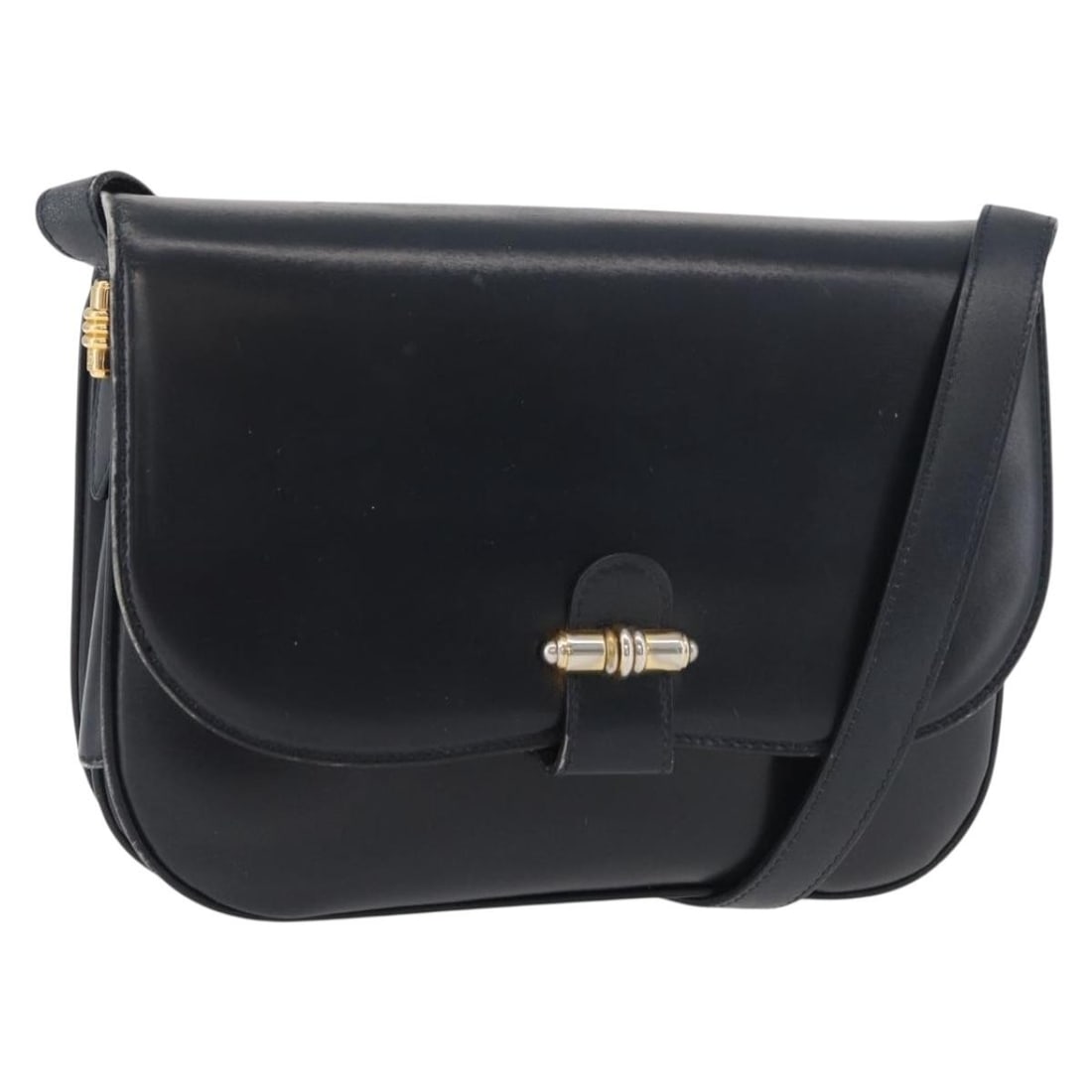 GUCCI 001 406 0621 Leather Shoulder Bag Black Gold Tone: GUCCI 001 406 0621 Leather Shoulder Bag Black Gold Tone Gucci old shoulder bag in black and gold leather, made in Italy. This women's shoulder bag features a strap drop of approximately 19.7-20.5 inch