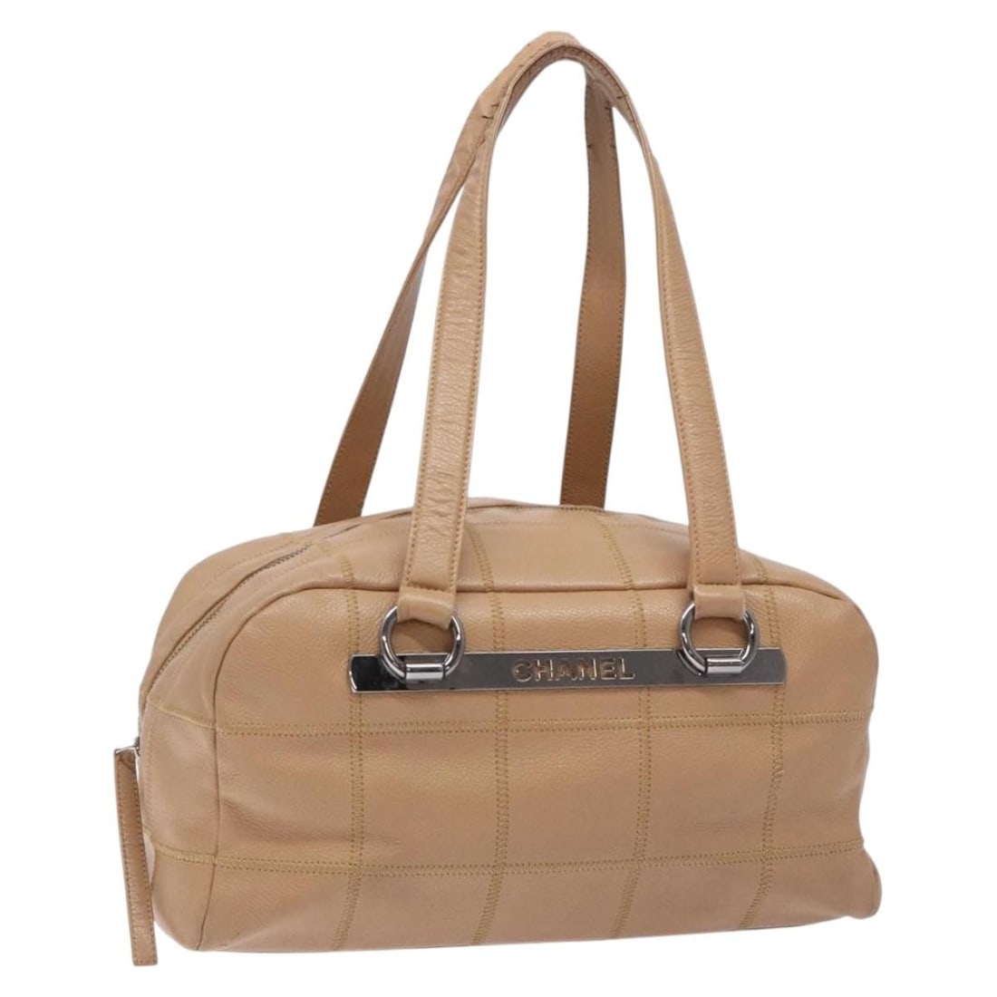 CHANEL Choco Bar Beige Canvas Hand Bag Silver CC Italy: CHANEL Choco Bar Beige Canvas Hand Bag Silver CC Italy CHANEL Choco Bar handbag in beige with silver-tone accents, made in Italy. This women's handbag includes only the item shown in the photo; item b