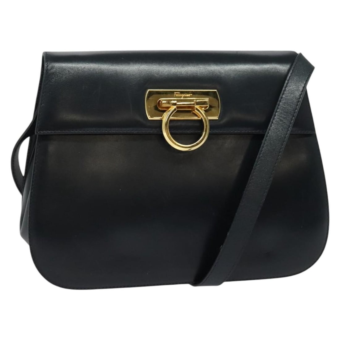 Salvatore Ferragamo Gancini Navy Gold Leather Shoulder Bag Authentic: Salvatore Ferragamo Gancini Navy Gold Leather Shoulder Bag Authentic This stylish Salvatore Ferragamo Gancini Shoulder Bag is crafted from high-quality leather in a sophisticated navy and gold color c