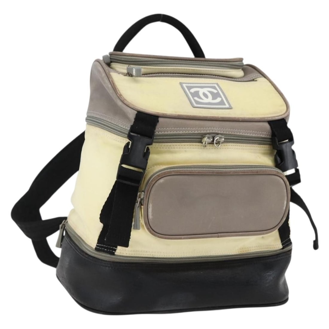 CHANEL CC Nylon Backpack Silver White with Guarantee Card: CHANEL CC Nylon Backpack Silver White with Guarantee Card CHANEL backpack in nylon with a silver and white exterior. It is a women's style backpack made in France and comes with a guarantee card. The 
