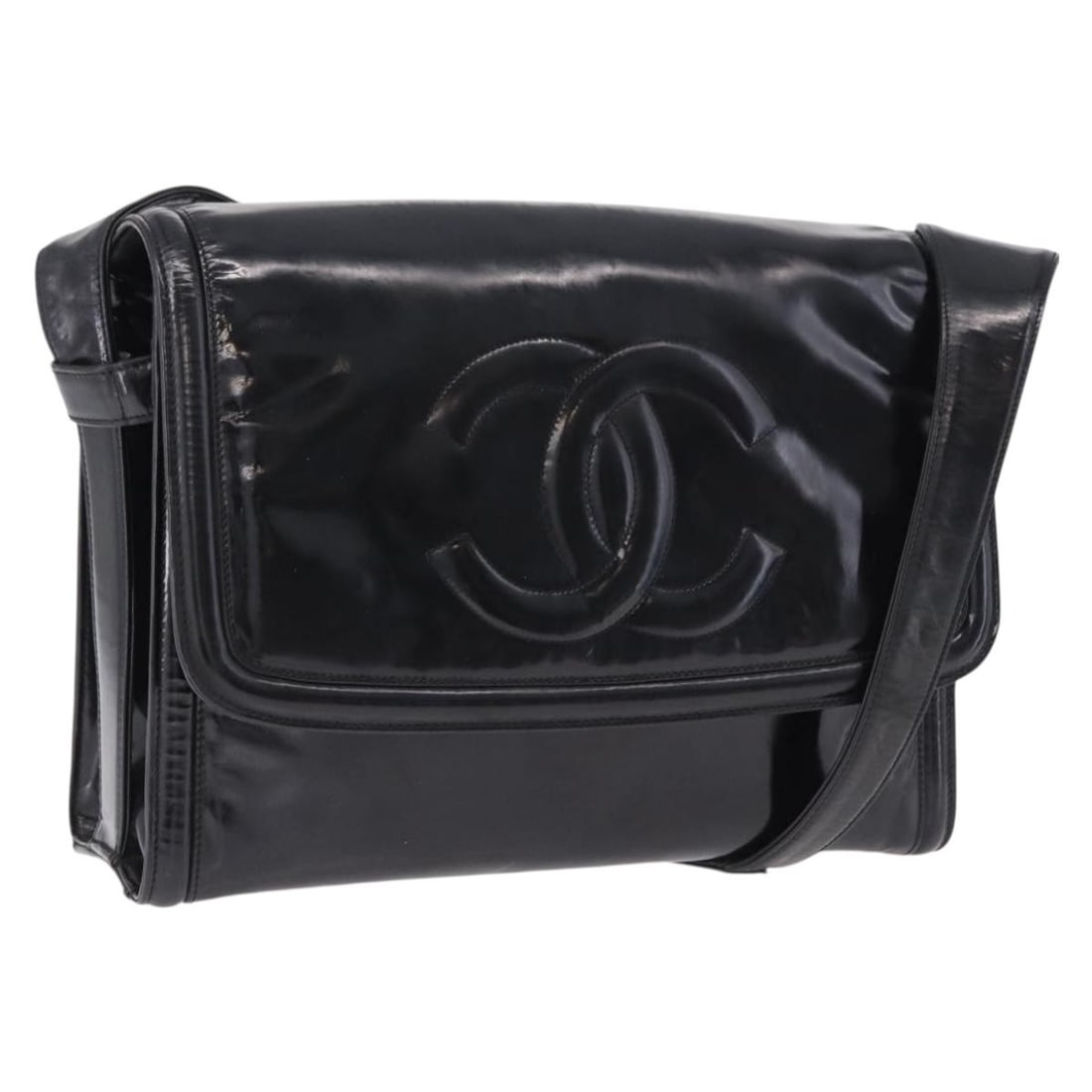 CHANEL CC Black Patent Shoulder Bag for Women: CHANEL CC Black Patent Shoulder Bag for Women CHANEL shoulder bag in black enamel, made in Italy. It features a shoulder strap with an approximate 18.5 inch (47 cm) drop and measures approximately 11.