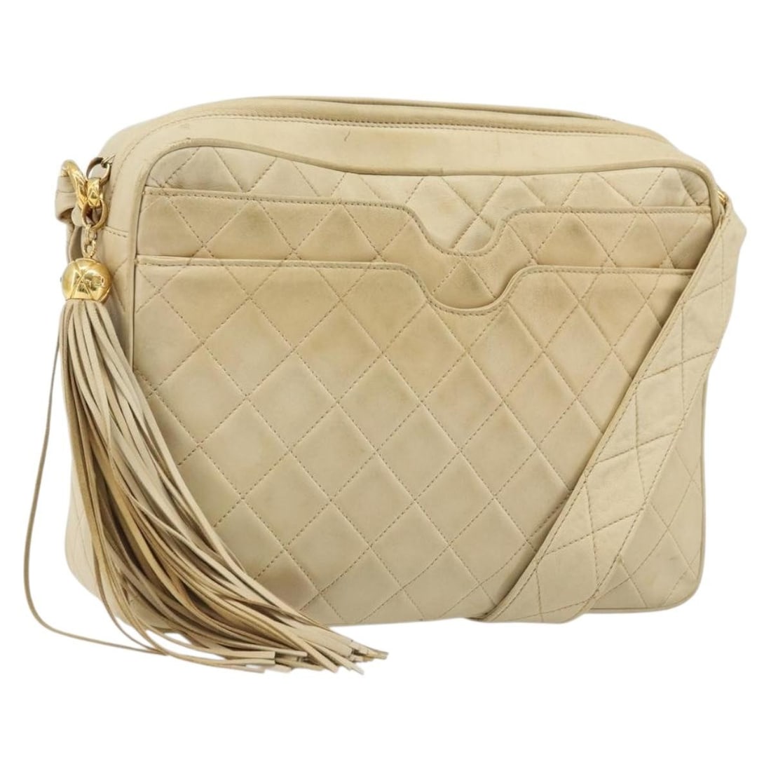 CHANEL Matelasse Leather Shoulder Bag Beige Gold Tone CC: CHANEL Matelasse Leather Shoulder Bag Beige Gold Tone CC A CHANEL chain matelasse shoulder bag in beige and gold, crafted from leather and made in Italy. It comes with a guarantee card and has a shoul