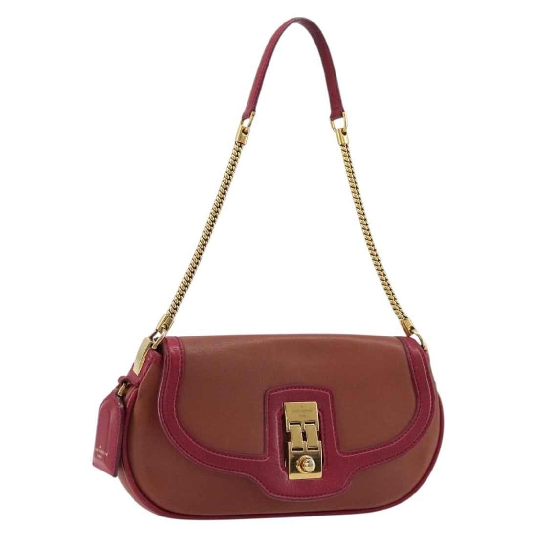 Louis Vuitton Trapezi pink leather shoulder bag for women: Louis Vuitton Trapezi pink leather shoulder bag for women Louis Vuitton Trapezi Art Deco baguette shoulder bag in pink leather. Made in France, this women's bag features a slim profile and shoulder st