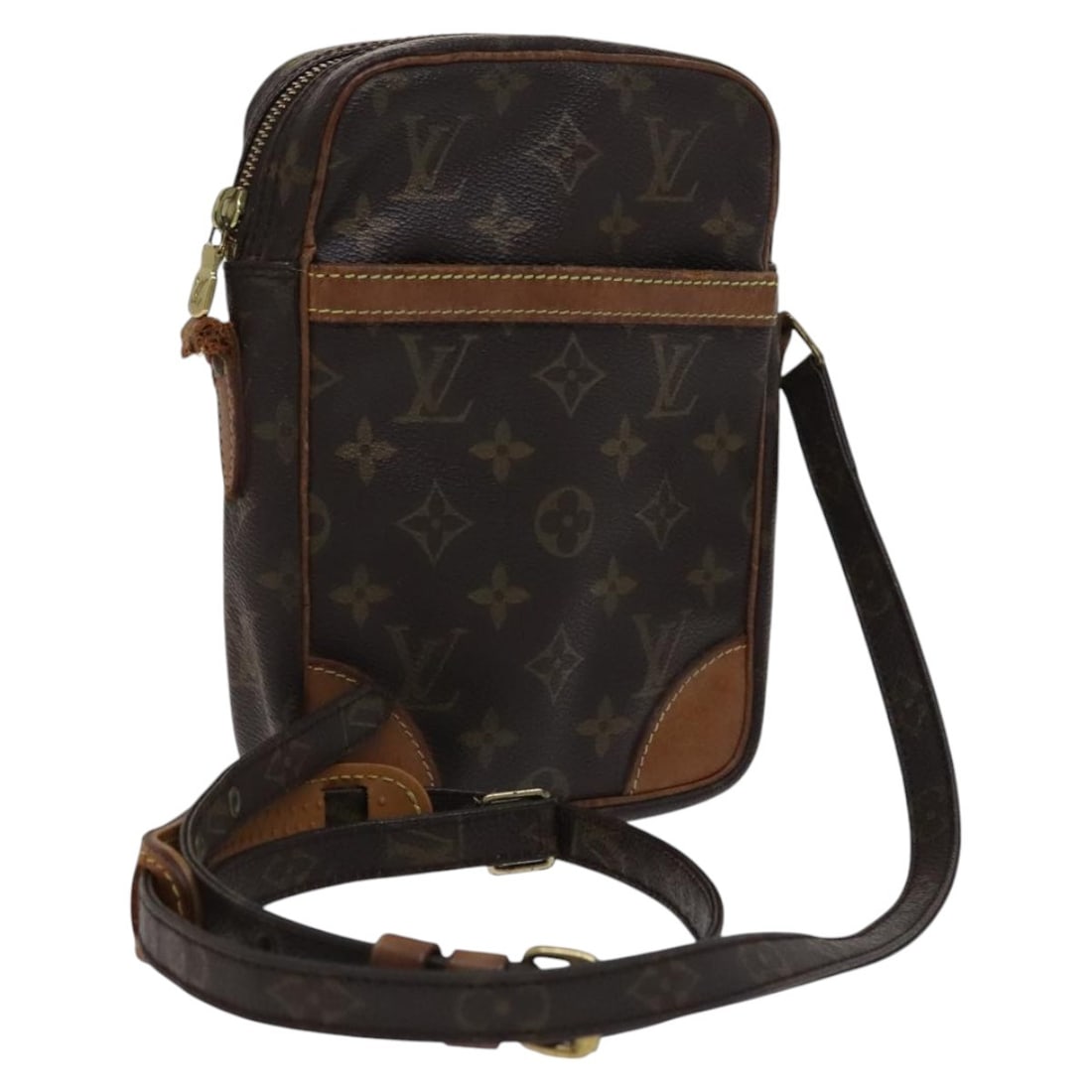 Louis Vuitton Danube Monogram Canvas Women's Shoulder Bag M45266 France: Louis Vuitton Danube Monogram Canvas Women's Shoulder Bag M45266 France This Louis Vuitton Monogram Danube Shoulder Bag, model M45266, features the iconic monogram canvas exterior with an adjustable s