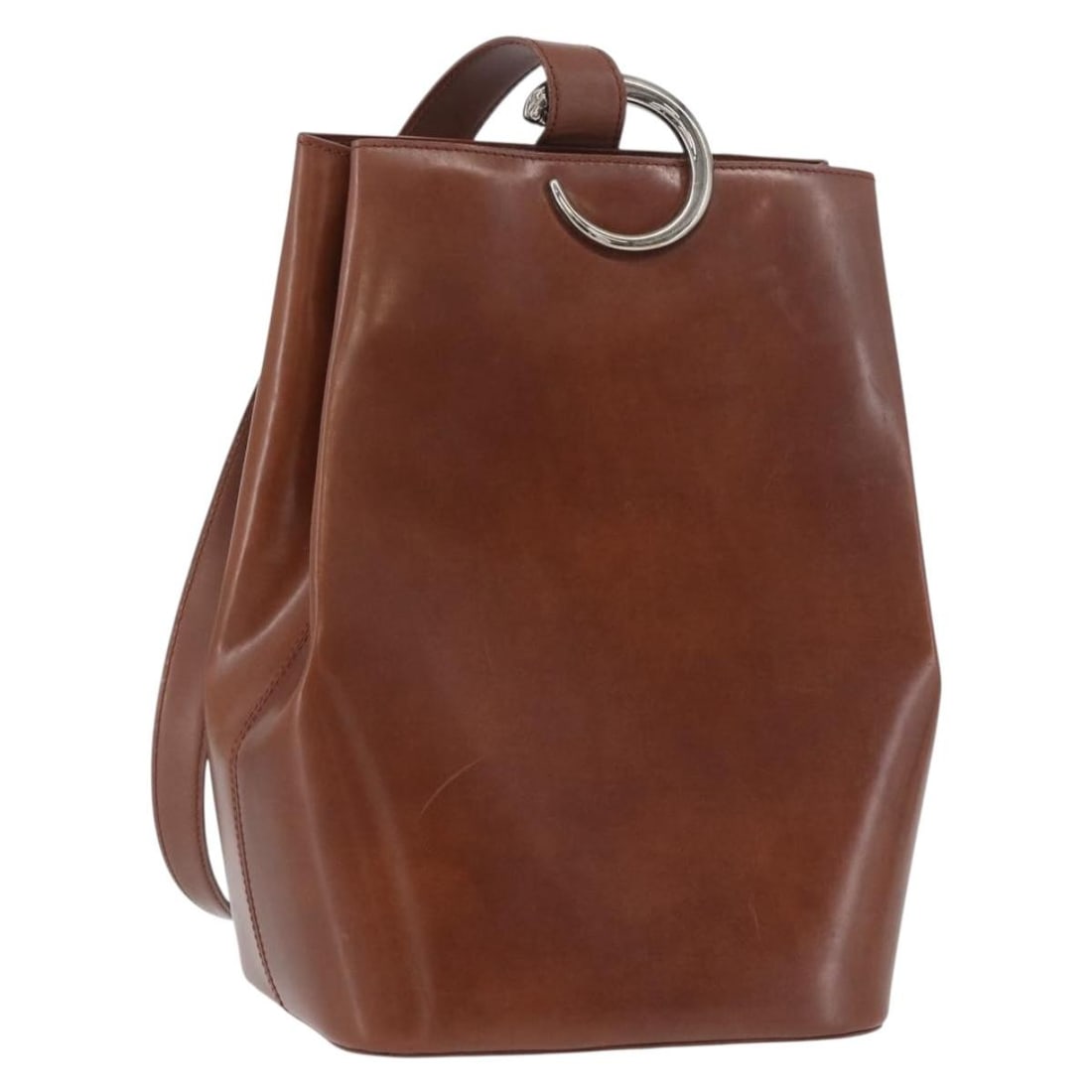 Cartier Brown Leather Shoulder Bag Silver Tone France: Cartier Brown Leather Shoulder Bag Silver Tone France This CARTIER shoulder bag is crafted from brown leather with silver accents. Designed for women, it features a spacious main compartment and an ad
