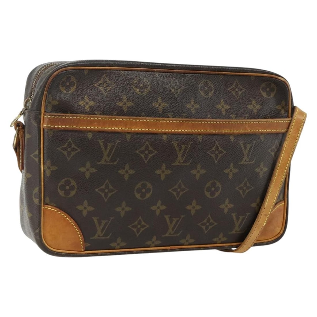 Louis Vuitton Trocadero 30 Monogram Canvas Shoulder Bag M51272: Louis Vuitton Trocadero 30 Monogram Canvas Shoulder Bag M51272 This is a Louis Vuitton Monogram Trocadero 30 shoulder bag, crafted from signature monogram canvas. The bag features an adjustable should