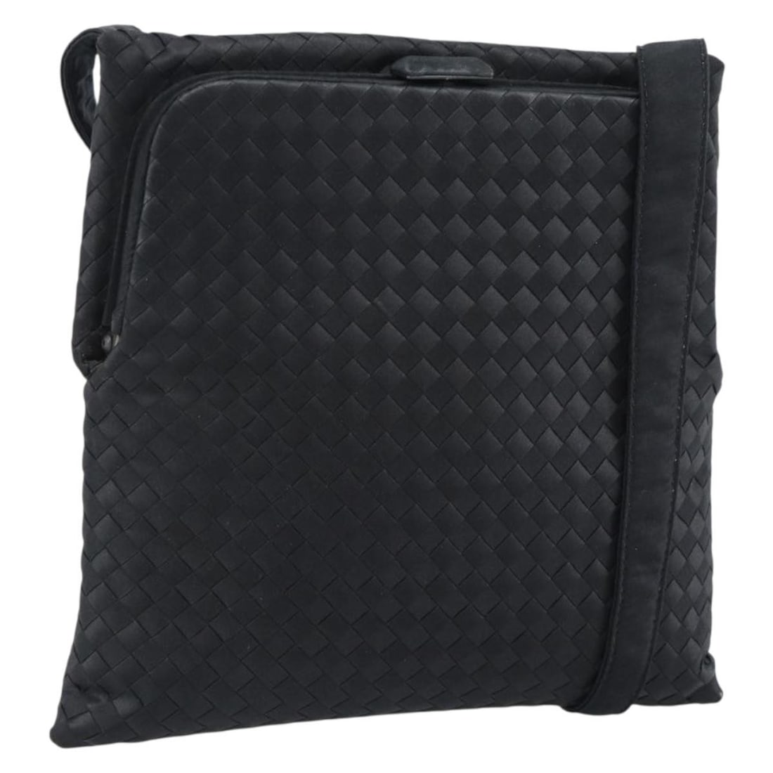 Bottega Veneta Intrecciato Black Nylon Shoulder Bag Made in Italy: Bottega Veneta Intrecciato Black Nylon Shoulder Bag Made in Italy Bottega Veneta Intrecciato shoulder bag in black nylon, made in Italy. This pre-owned bag features a shoulder strap and comes with onl