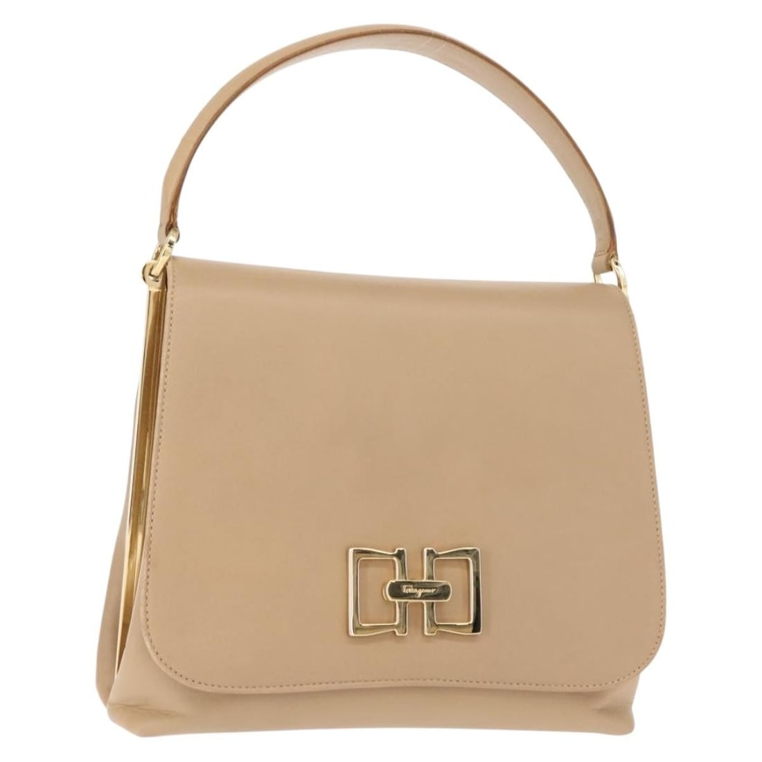 Salvatore Ferragamo Beige Gold Leather Hand Bag Auth BA7326: Salvatore Ferragamo Beige Gold Leather Hand Bag Auth BA7326 This Salvatore Ferragamo hand bag exudes elegance with its luxurious beige leather exterior complemented by gold accents. Crafted in Italy, 