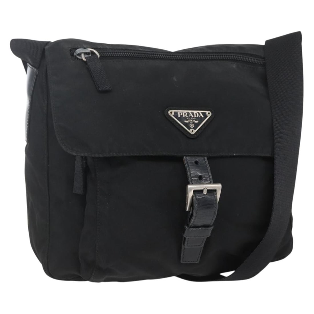 Prada Nylon Black Silver Women Shoulder Bag Italy: Prada Nylon Black Silver Women Shoulder Bag Italy This PRADA shoulder bag is crafted from black nylon with silver-tone accents. Designed for women, it features an adjustable shoulder strap and offers 