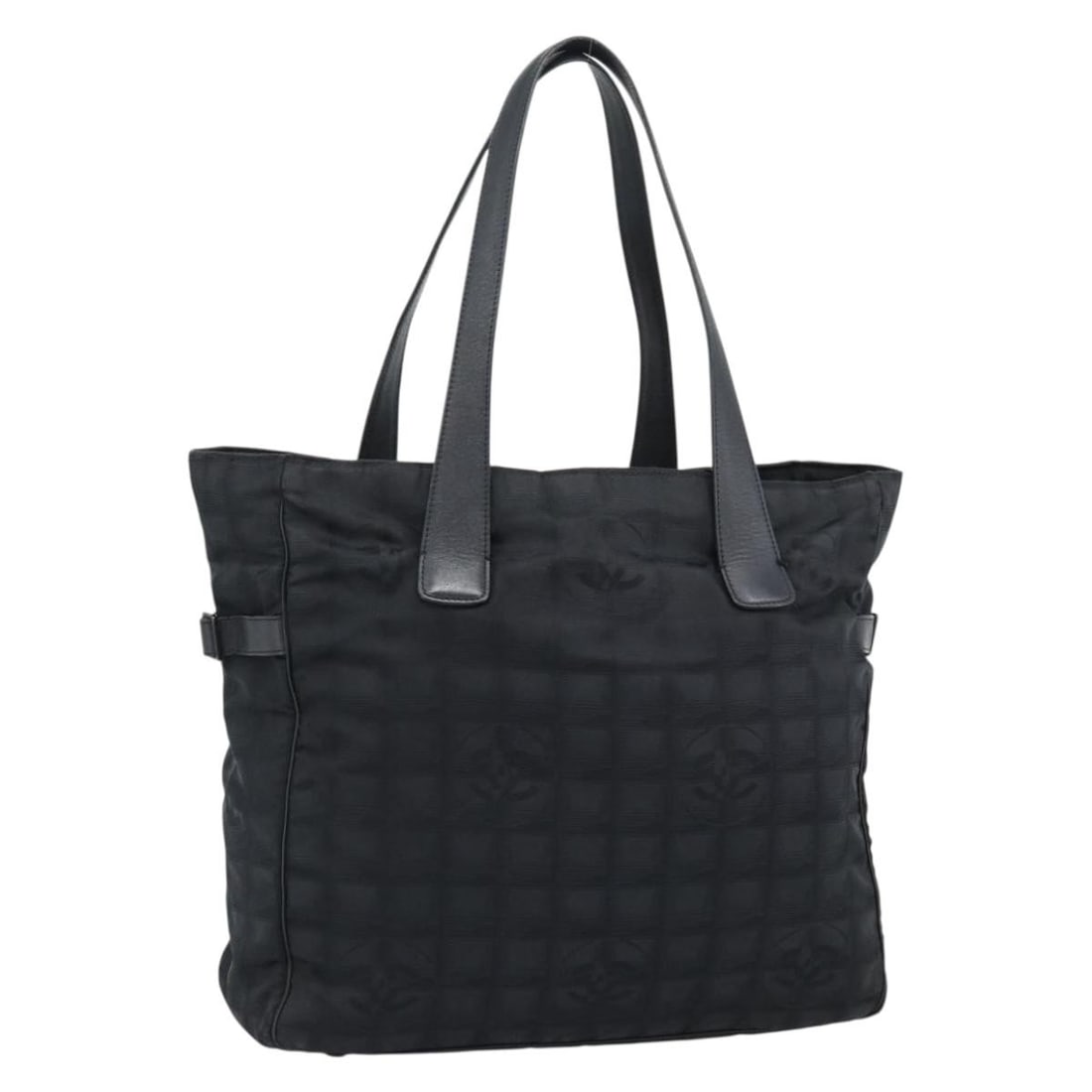 CHANEL New Travel Line Black Canvas Tote Bag CC Italy: CHANEL New Travel Line Black Canvas Tote Bag CC Italy Black CHANEL New Travel Line tote bag in canvas, made in Italy. The bag is described as heavily used and shows visible wear, including out-of-shap