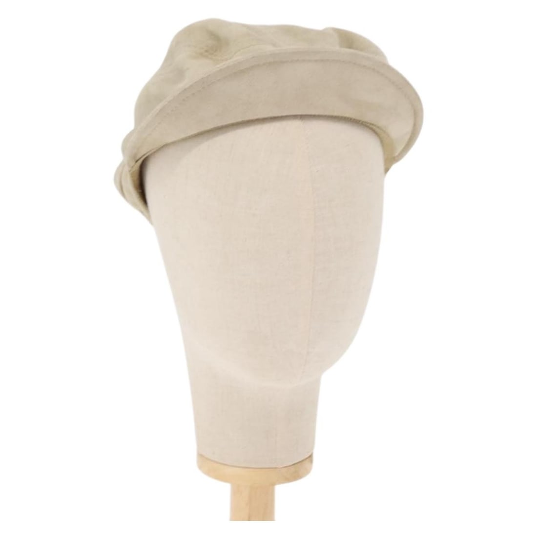 GUCCI Suede Hunting Cap Beige Medium Authentic Made in Italy: GUCCI Suede Hunting Cap Beige Medium Authentic Made in Italy This authentic GUCCI hunting cap is crafted from luxurious beige suede, combining style and function. Designed for women in size M, this ca