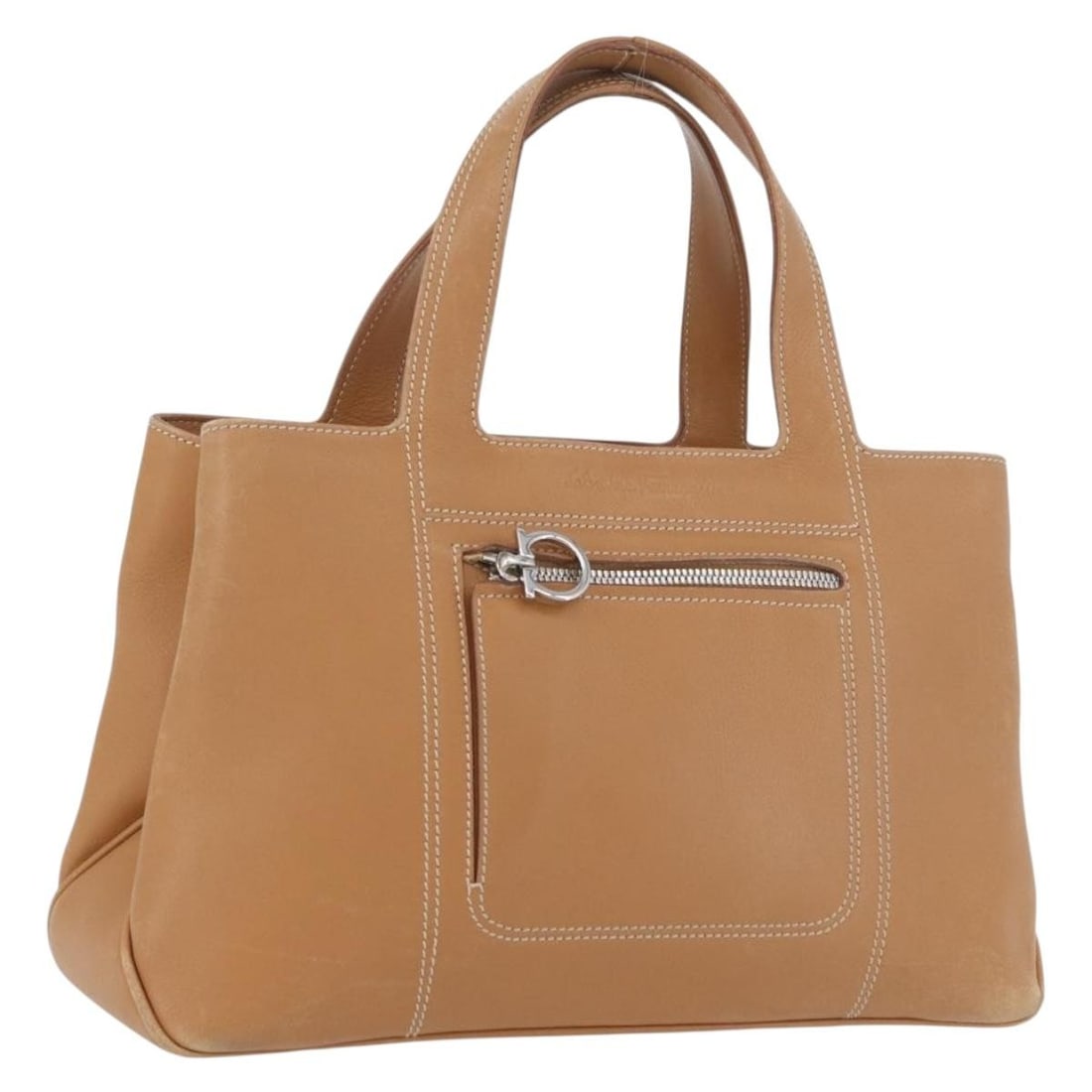 Salvatore Ferragamo Beige Silver Leather Women Handbag Italy: Salvatore Ferragamo Beige Silver Leather Women Handbag Italy This Salvatore Ferragamo handbag is crafted from leather in a beige and silver color scheme. Designed for women, it features a structured s