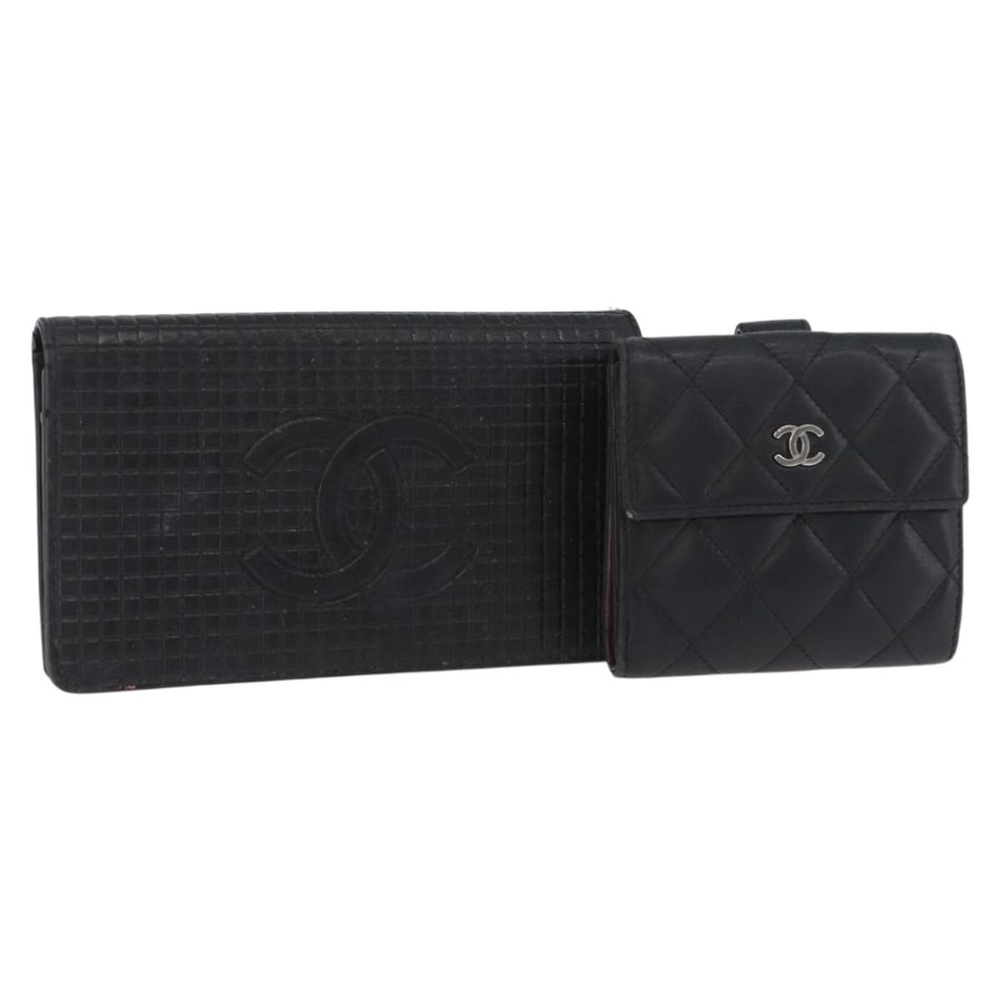 Black Leather Wallet 2 Piece Set with Card Chanel CC: Black Leather Wallet 2 Piece Set with Card Chanel CC Black CHANEL leather wallet set in heavily used condition. The set includes a guarantee card. Condition details include an out-of-shape exterior wi