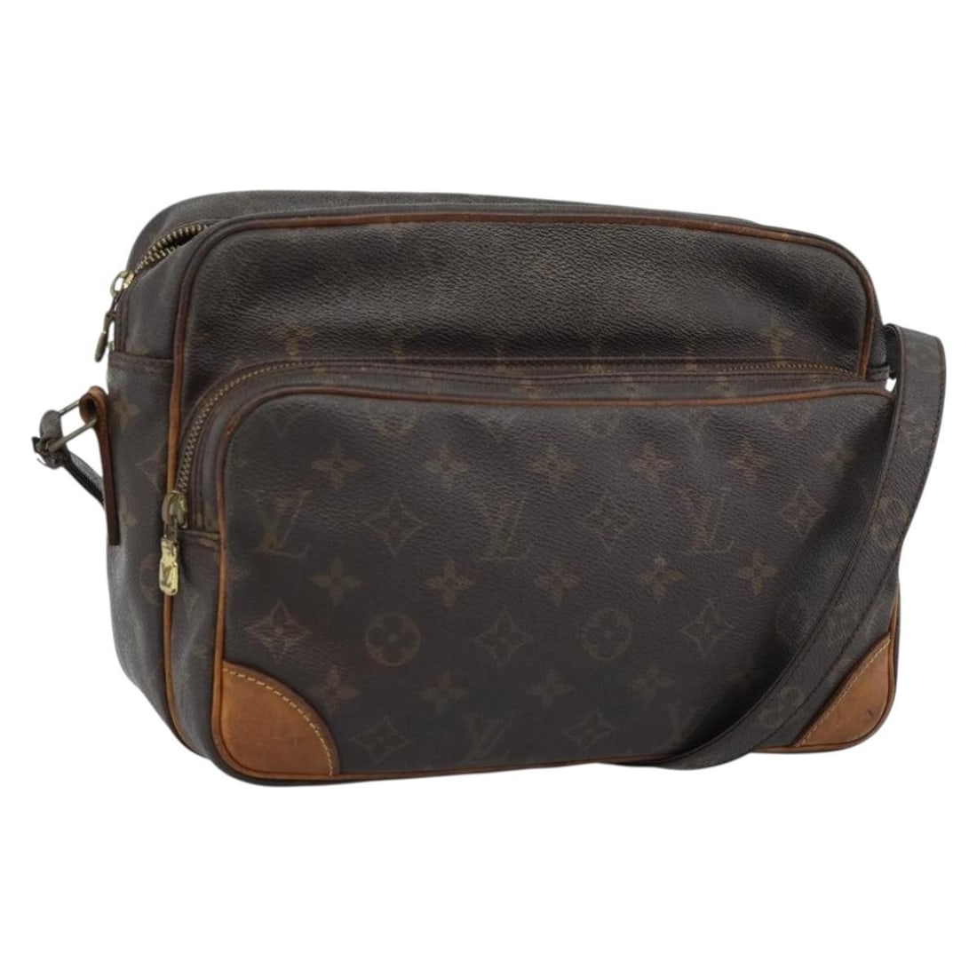 Louis Vuitton Nile Monogram Canvas Shoulder Bag M45244: Louis Vuitton Nile Monogram Canvas Shoulder Bag M45244 Louis Vuitton Monogram Nile Shoulder Bag in Monogram Canvas, made in France. This shoulder bag features a Monogram colorway and comes with the it