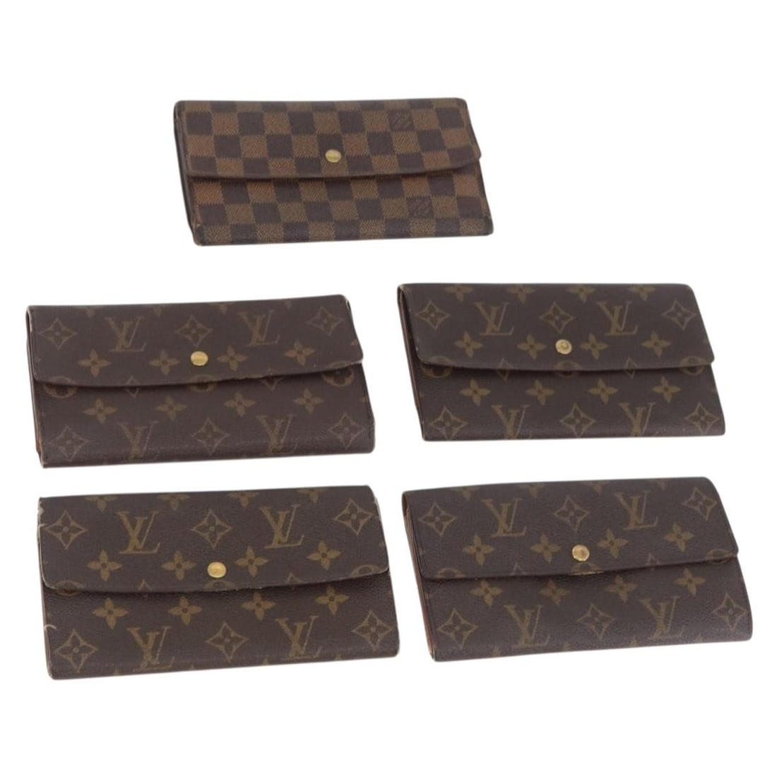 Set of 5 Louis Vuitton Monogram Canvas Long Wallets Bundle: Set of 5 Louis Vuitton Monogram Canvas Long Wallets Bundle This is a set of five Louis Vuitton long wallets in Monogram Canvas, designed for women. The set features the signature Monogram pattern and 
