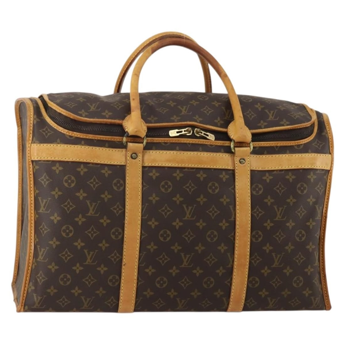 Louis Vuitton M41922 Sac Chasseur 55 Monogram Canvas Boston Bag: Louis Vuitton M41922 Sac Chasseur 55 Monogram Canvas Boston Bag Louis Vuitton Sac Chasseur 55 Boston Bag in Monogram Canvas, made in France. This bag features the classic Monogram color and comes in a