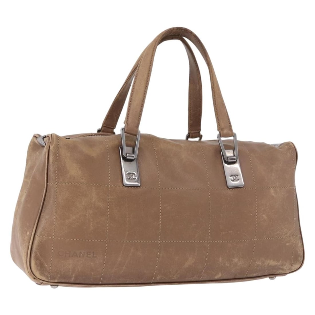 CHANEL Choco Bar Lamb Skin Handbag Brown Silver Tone with Guarantee Card: CHANEL Choco Bar Lamb Skin Handbag Brown Silver Tone with Guarantee Card CHANEL Choco Bar hand bag in brown and silver lamb skin, made in Italy. It features a handle drop of approximately 5.5 inches (