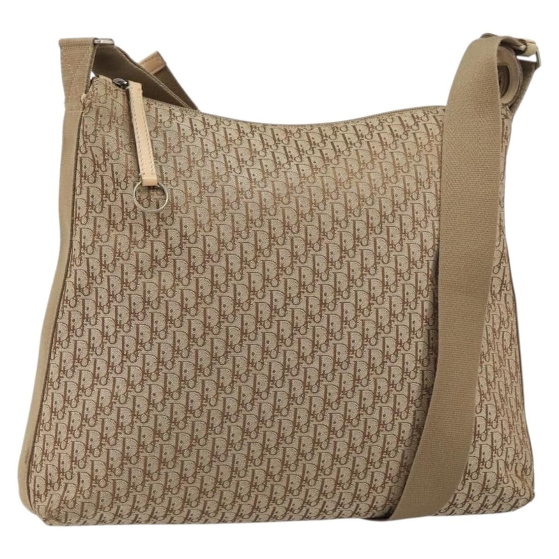 Christian Dior Trotter Canvas Beige Silver Shoulder Bag Italy: Christian Dior Trotter Canvas Beige Silver Shoulder Bag Italy Christian Dior Trotter Canvas shoulder bag in beige and silver, made in Italy. This bag features the Trotter Canvas material and a shoulde
