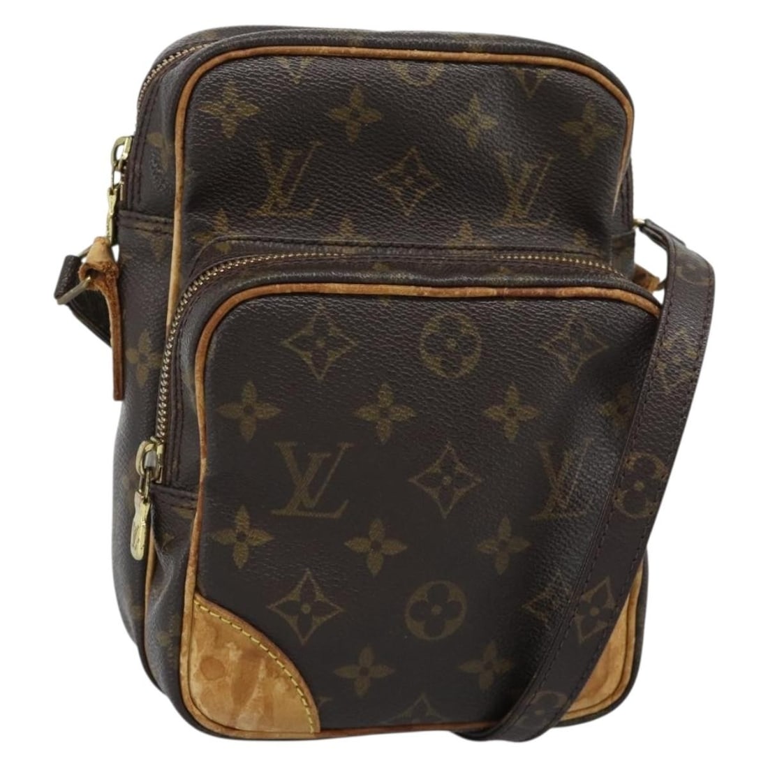 Louis Vuitton M45236 Amazon Monogram Canvas Shoulder Bag: Louis Vuitton M45236 Amazon Monogram Canvas Shoulder Bag Louis Vuitton Monogram Amazon Shoulder Bag made in France from Monogram Canvas. It features a shoulder bag style with an approximate size of W 