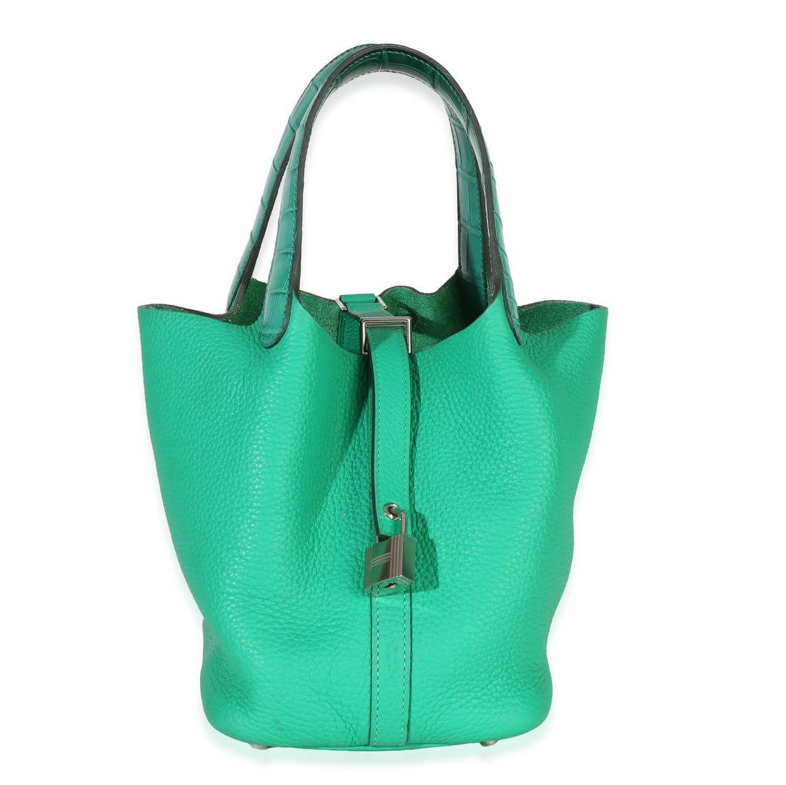 Hermes Picotin 18 Green Leather Top Handle Bag PHW: Hermes Picotin 18 Green Leather Top Handle Bag PHW This Hermes Picotin Lock 18 handbag features a sophisticated design crafted from Vert Jade Menthe Clemence matte alligator touch leather. The bag is 