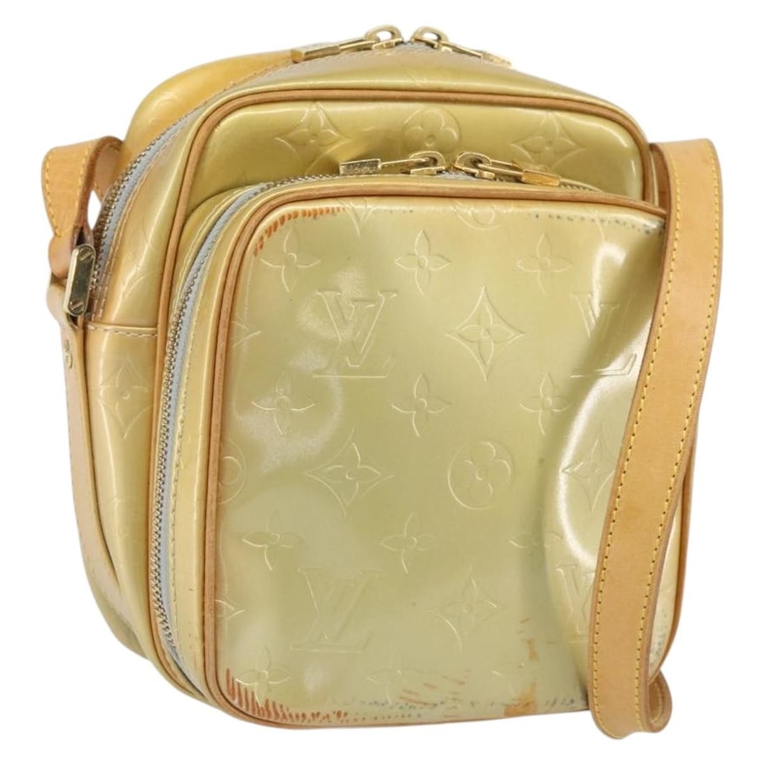 Louis Vuitton Wooster Monogram Vernis Gris Patent Leather Shoulder Bag M91036: Louis Vuitton Wooster Monogram Vernis Gris Patent Leather Shoulder Bag M91036 This Louis Vuitton Monogram Vernis Wooster Shoulder Bag is crafted from patent leather in the Gris color. The bag features