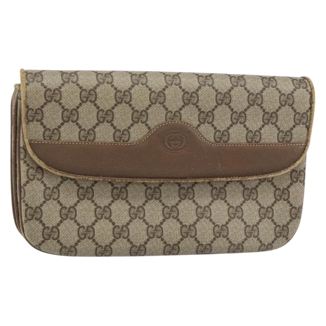 Beige Gold GG Supreme PVC Clutch by Gucci Model 004 106 0024: Beige Gold GG Supreme PVC Clutch by Gucci Model 004 106 0024 This Gucci GG Supreme clutch bag features a beige and gold PVC leather and GG canvas exterior, crafted in Italy. The bag has a rectangular 