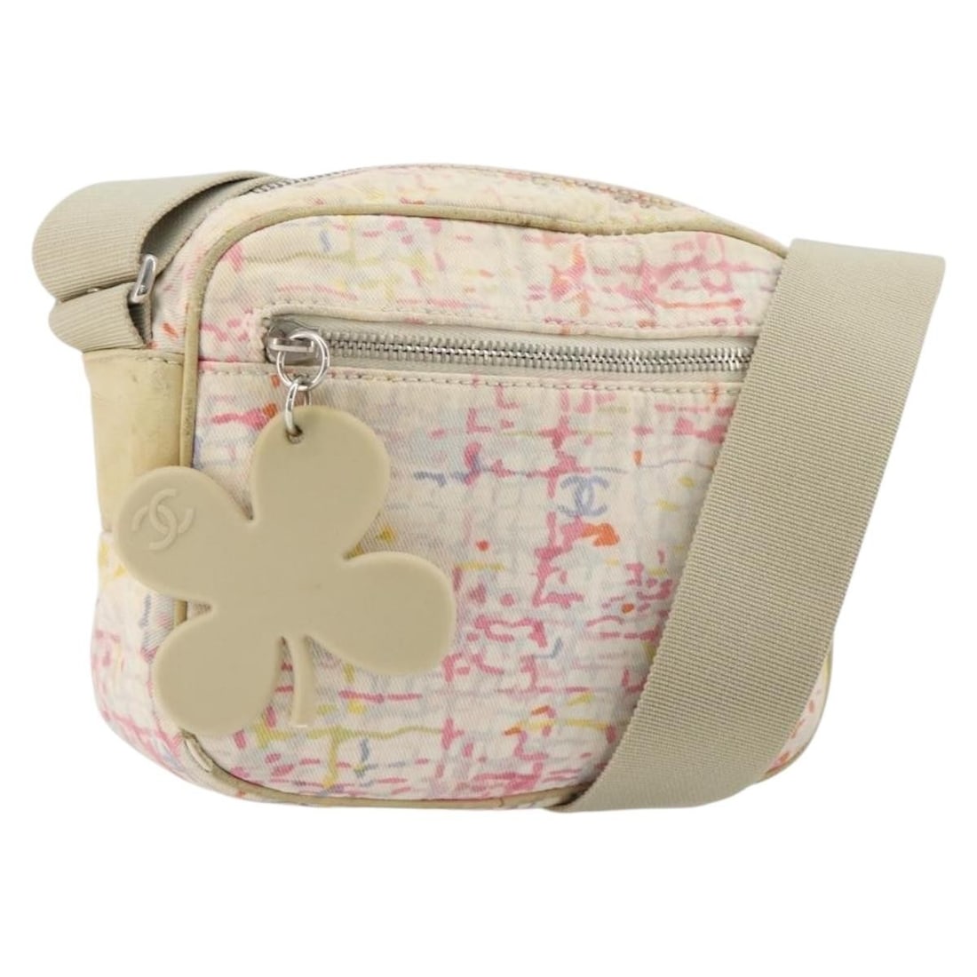 CHANEL canvas shoulder bag pink beige silver Italy: CHANEL canvas shoulder bag pink beige silver Italy CHANEL shoulder bag in canvas with a Pink/Beige/Silver color scheme, made in Italy. It measures approximately 19 cm W x 15 cm H x 5 cm D, with a shou