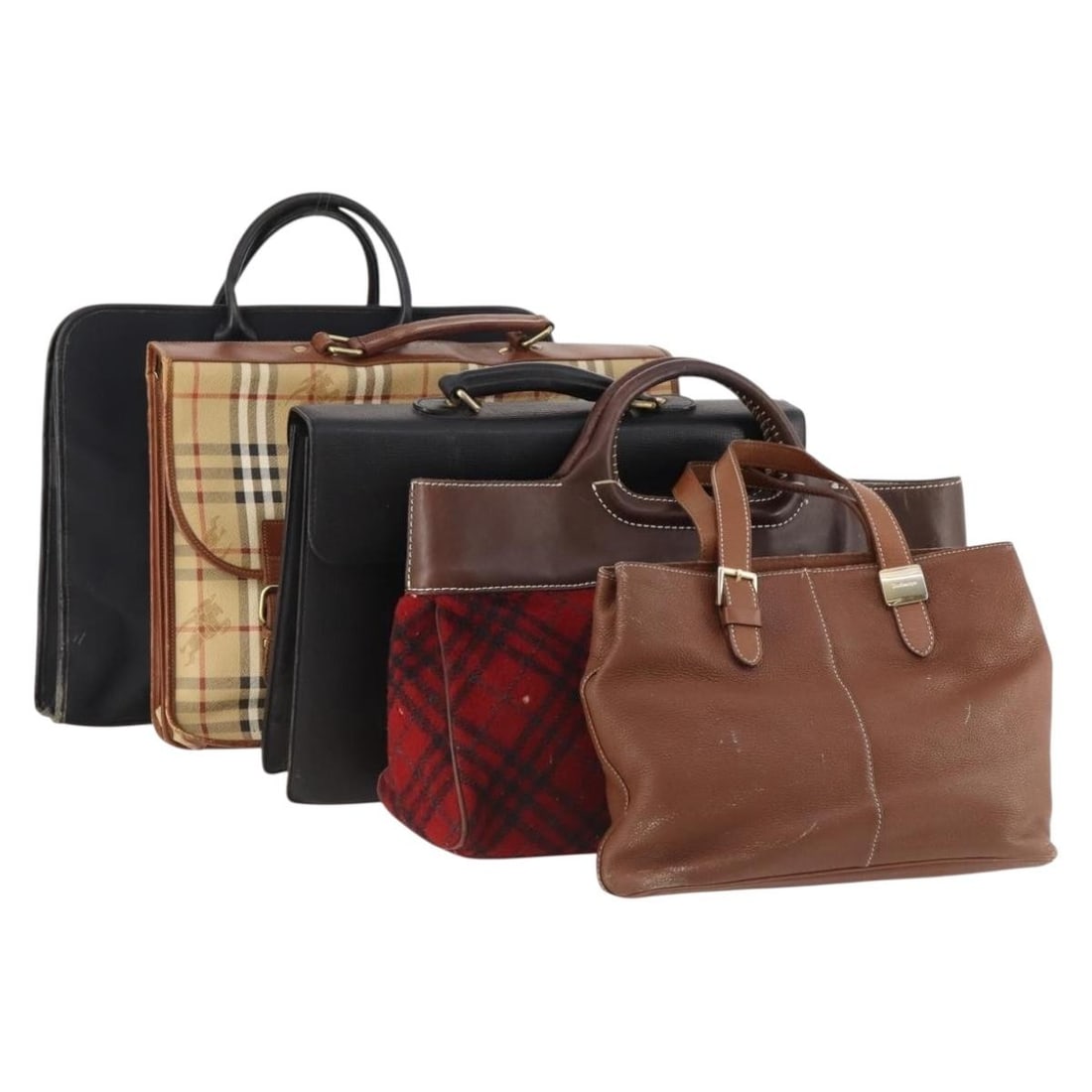 Burberrys Blue Label clutch bag lot of 5 canvas leather black beige red: Burberrys Blue Label clutch bag lot of 5 canvas leather black beige red Burberrys clutch bag in black, beige, and red with a canvas exterior and leather details. Made in Italy, this item is listed as 